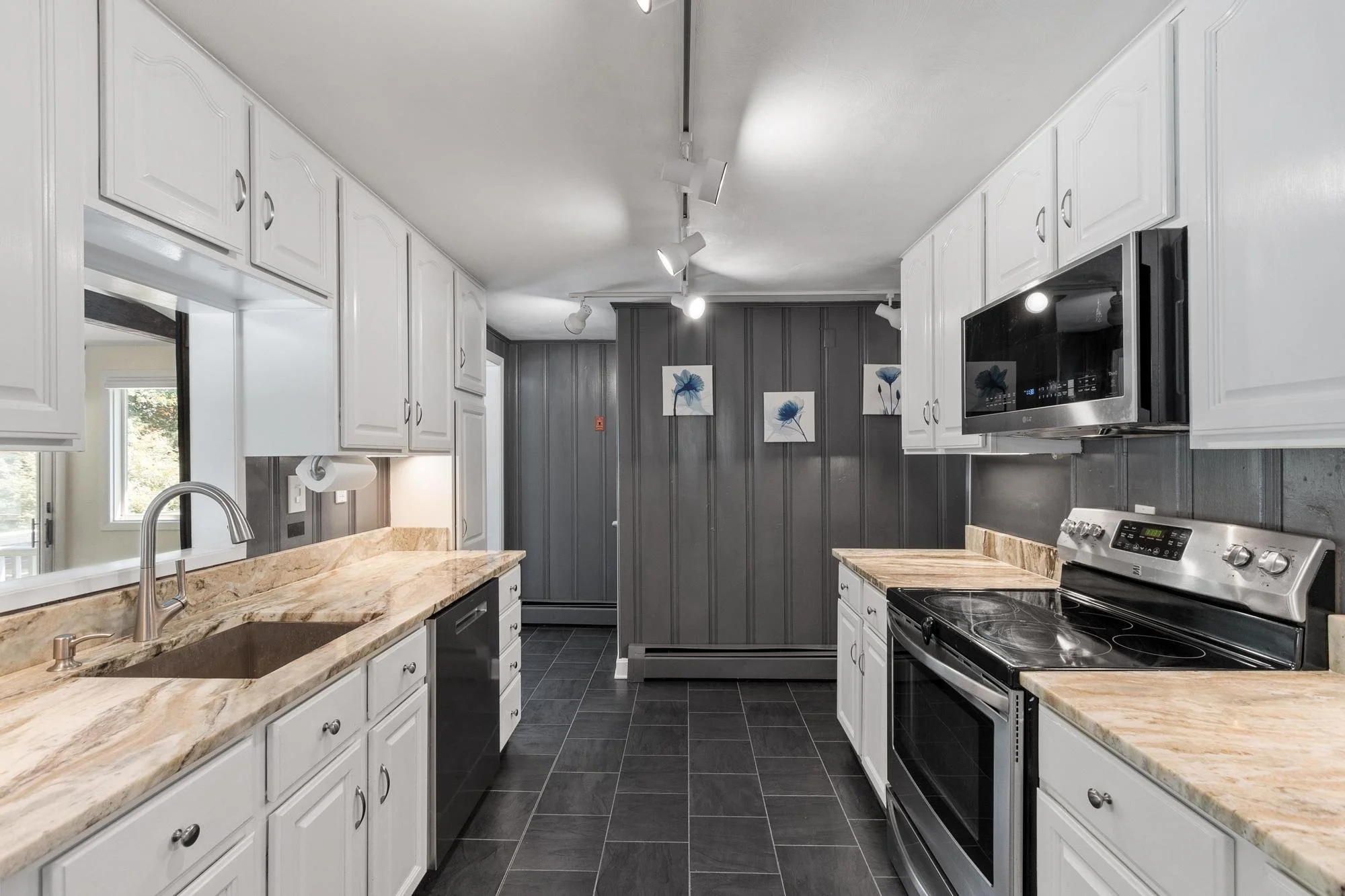 139 Harvard Road Littleton Massachusetts Job 40562 0011.jpg