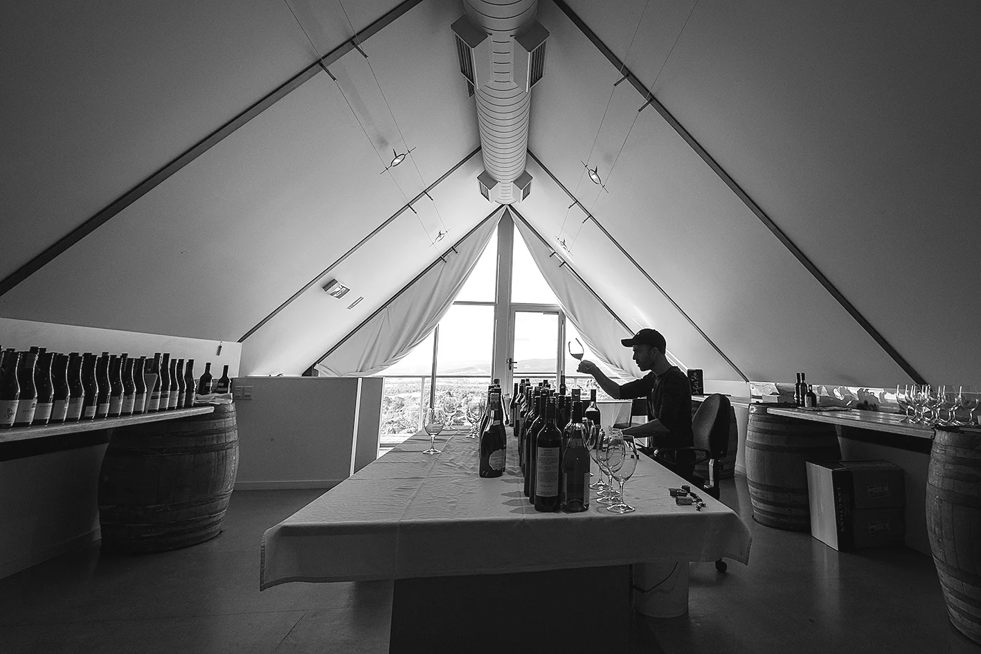 Image is of Campbell Mattinson tasting in James Halliday’s tasting room, in the area of Coldstream/Gruyere.