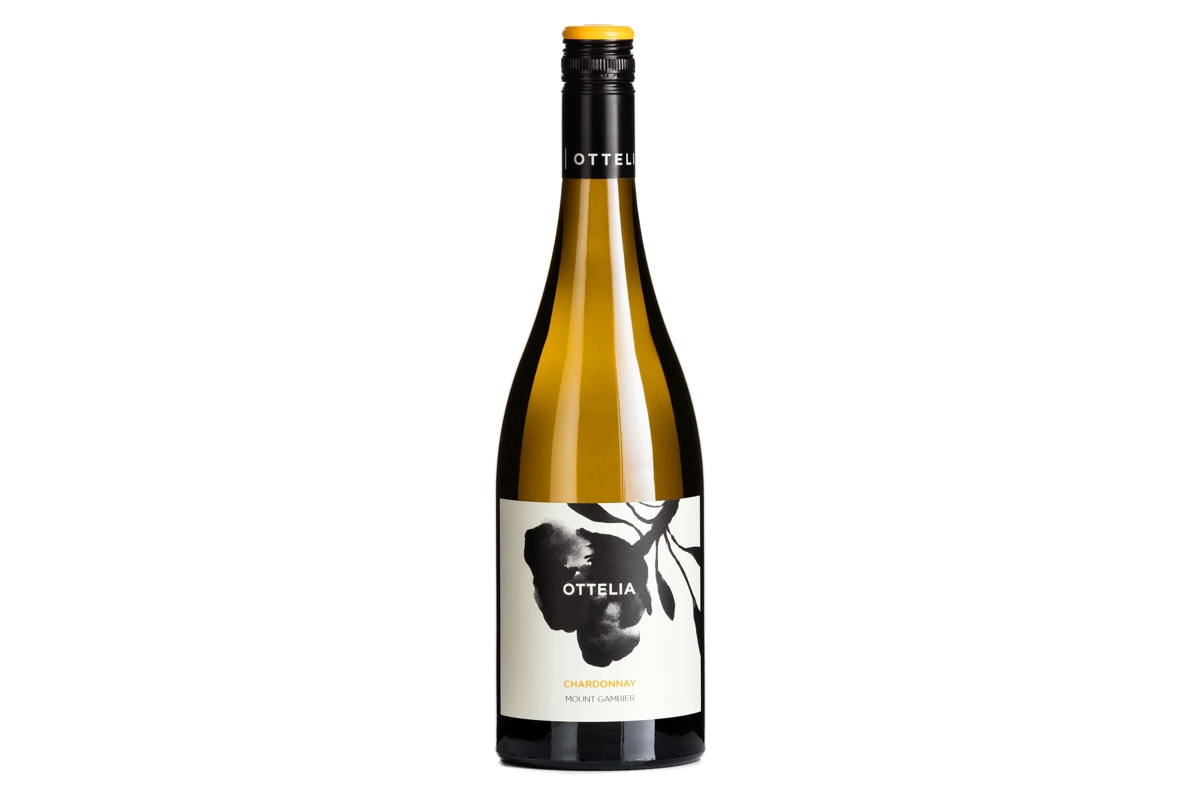 Bottle of Ottelia Chardonnay 2025.
