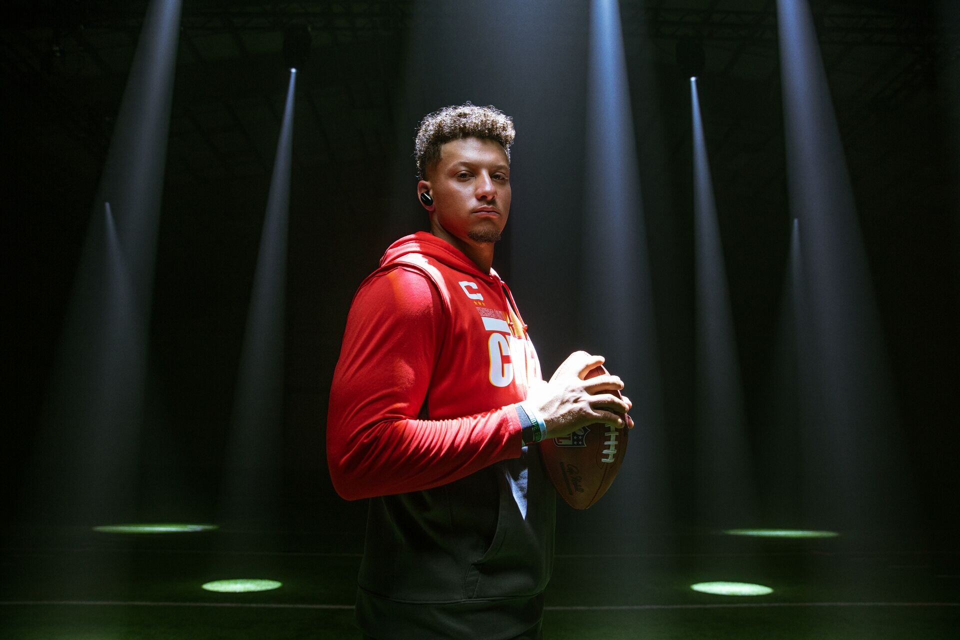 1920 JPG-PMahomes_QCEB_Blk_5175.JPG