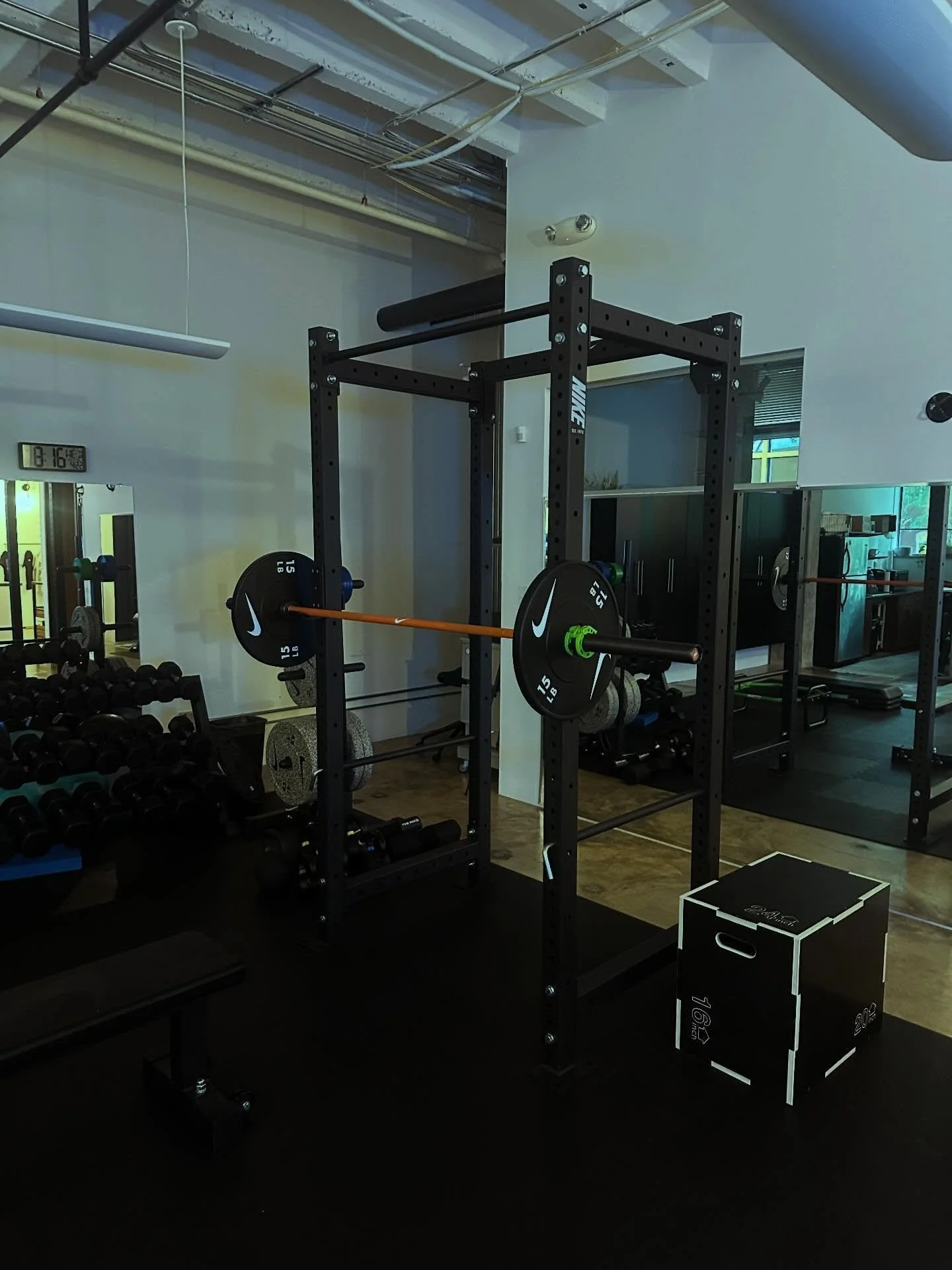 Start from ground zero with me! 💥 

Strength training and a consistent exercise routine has fallen to the wayside since becoming a mom, and I have lost SO much muscle. I&rsquo;ve noticed more aches and pains, less energy, and breathlessness doing da