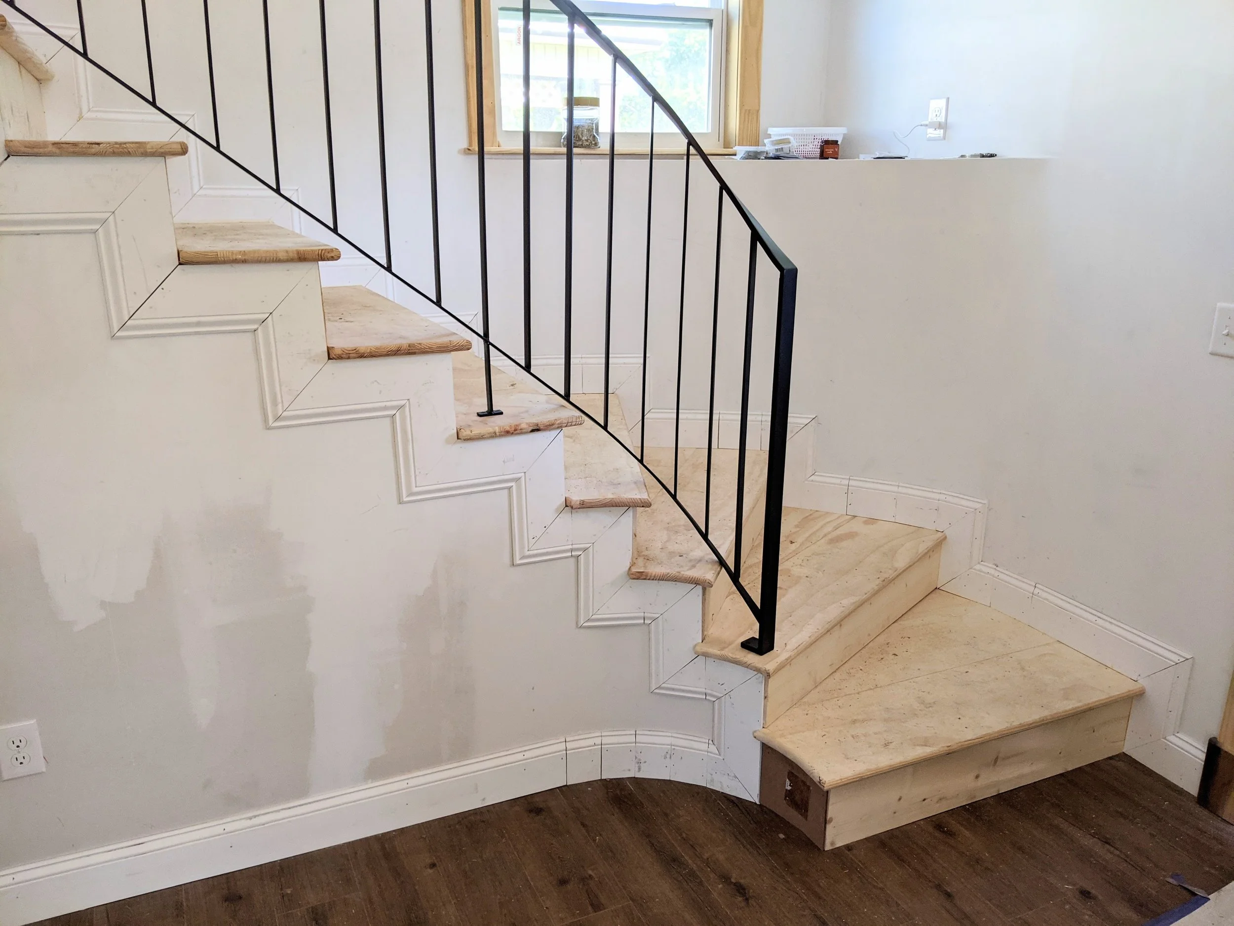 Antique Elegance Wilder Solutions Railing Slim Modern Minimal Metal 6.jpg