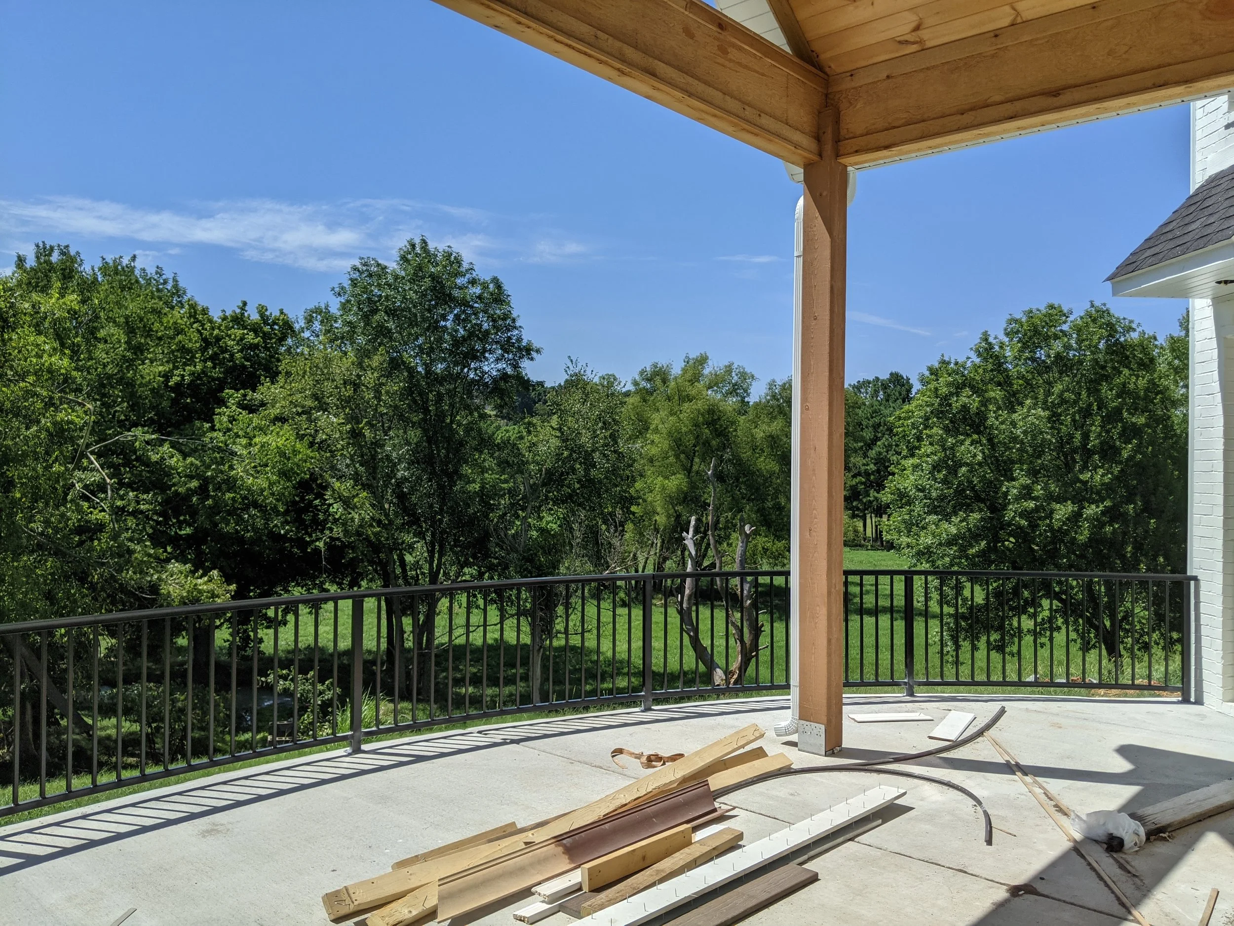 Curved Porch Railing 2.jpg