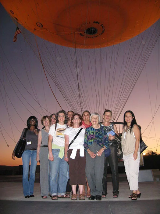 HIST-balloongroup.jpg