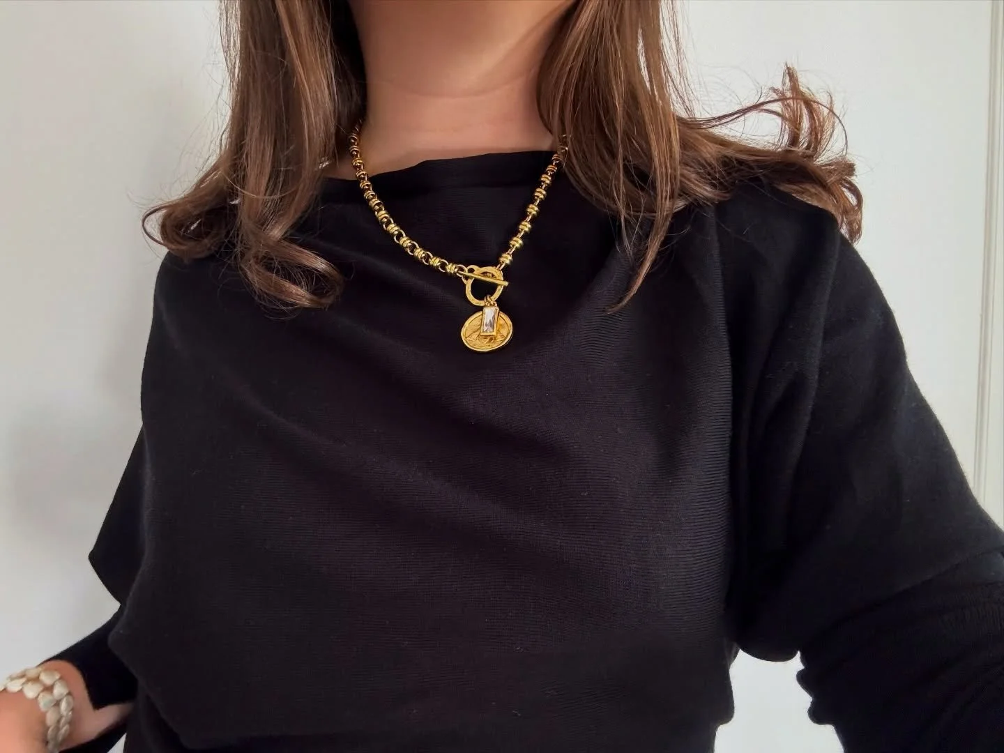 the Lucky Charm - 2 ways🤍

shop in bio 

#LaJosette #etsy #vintagecharm #jewelryinspo