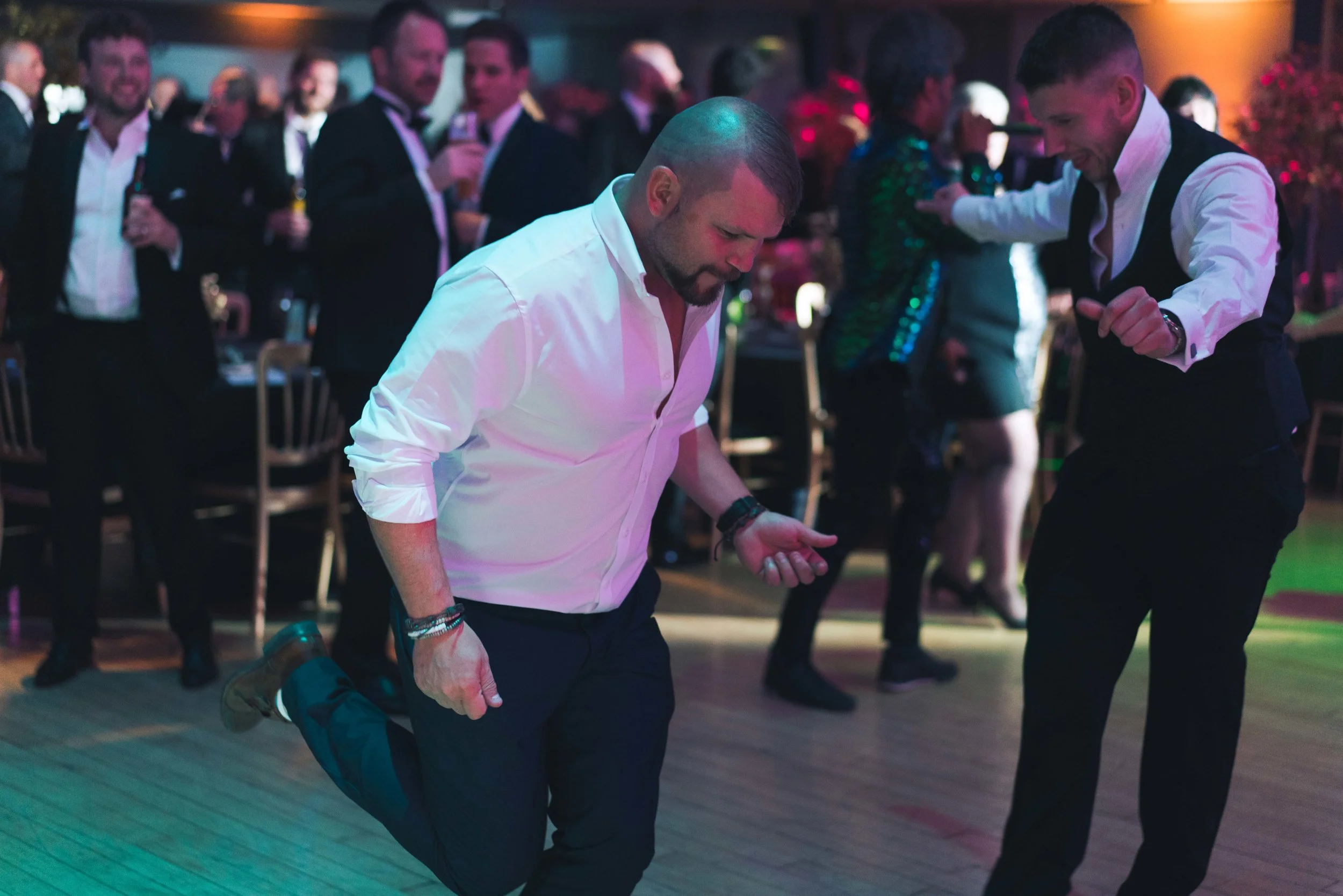  What is The MODS?  The MODS is an annual awards night held by St Modwens which celebrates the achievements of it's employees. The MODS 2019 was held at the Birmingham Town Hall and was hosted by Jo Caulfield with a performance from The Earth Lights.
