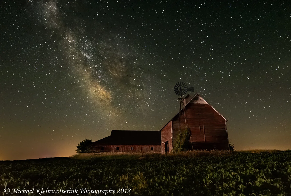 D750 - Milky Way over Templeton Barn &amp; Corn Crib