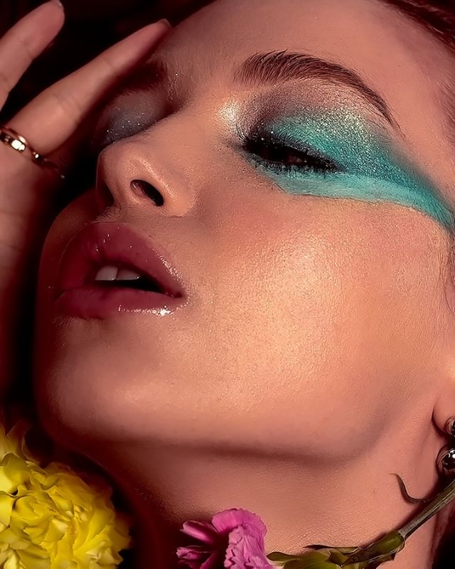 I never thought that I would enjoy beauty photography. It seems completely out of my normal set of interests but it’s been something I enjoy shooting and editing.
Frankie and Katie are so easy to work with.
Model: @frankiraine
MUA: @katie.thierrien.makeup
#closeupmagic #facesoftheworld #browenvy #closeupmoment #faceup #brows #beautyblender #beautygram #headshot #👁 #💄 #attractive #adult #model #fashion #hair #beautiful #photooftheday #style via #HashMeApp