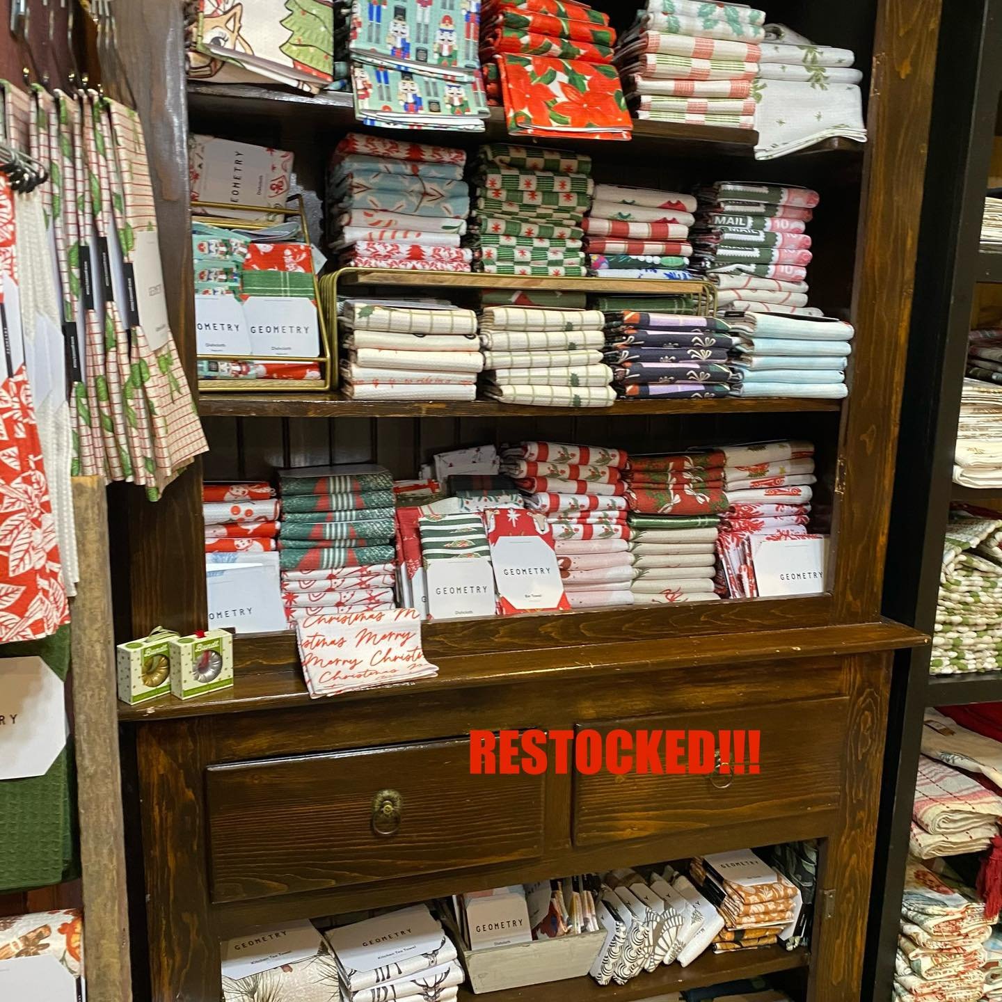 More Christmas, Winter and Everyday prints are finding the way into The Barn. 

Barn Hours:
Monday - Saturday 10am-5pm 
Wednesday 10am-7pm 
Sunday 12pm-4pm