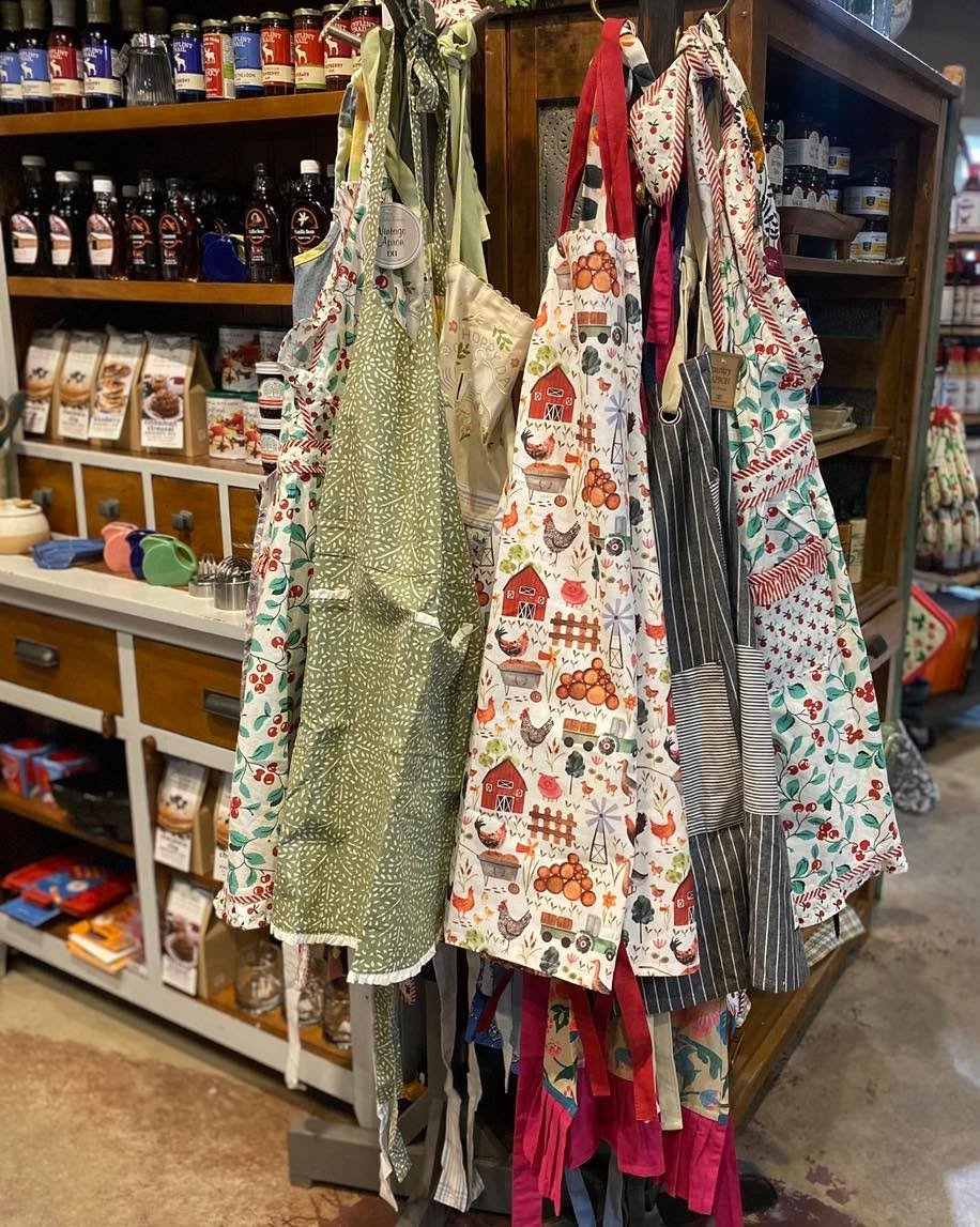Channeling our inner grandma&mdash;apron tied and love in the kitchen. Before timers beeped and recipes lived on our phones, some traditions were simply too good to lose.
✨ Stop in and find the little things that make the kitchen feel like home.

ROU