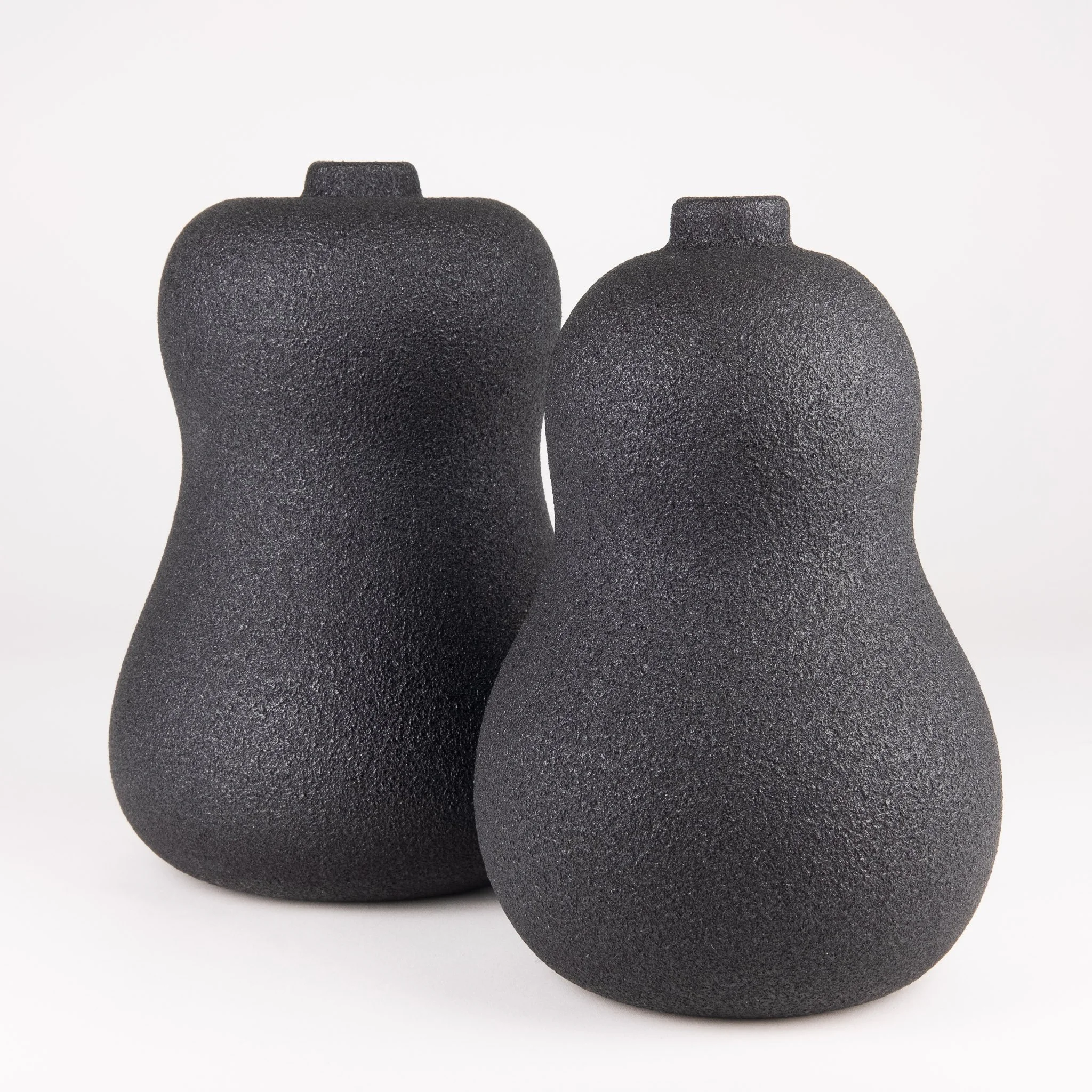 BlkGourdC 21hx30w.jpg