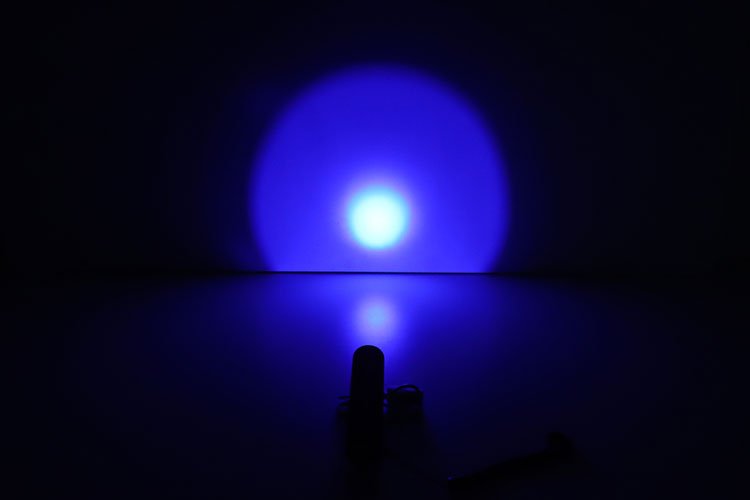 wtc-mini-flashlight6.jpeg