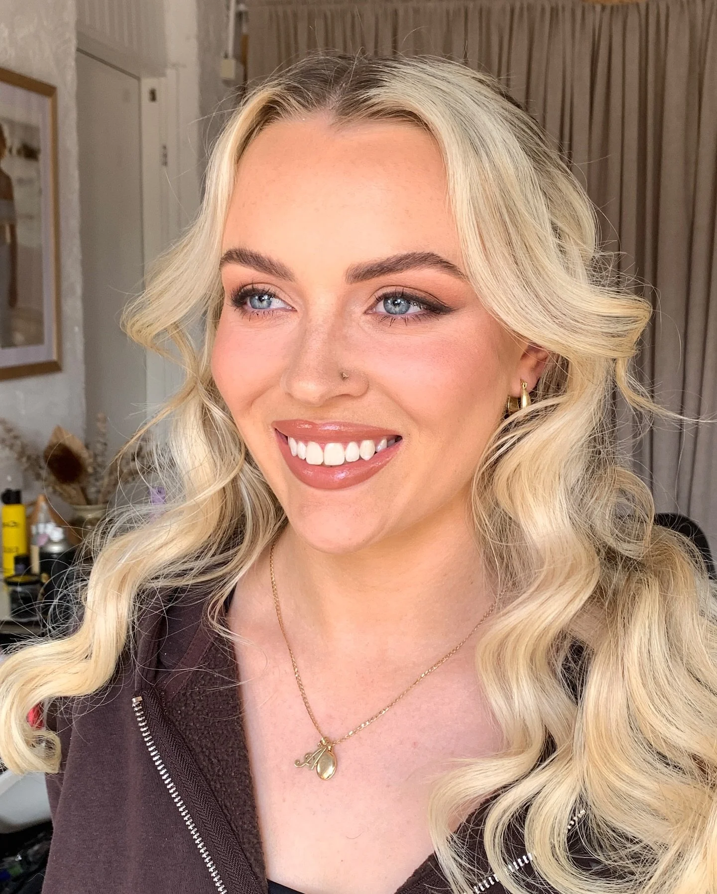 Face = Perfection x 1000 
Makeup &amp; hair @jaynellelording_makeup 
.
#jaynellelording_makeup #melbourne_brides #jaynellesmakeup #morningtonpeninsulaweddings #morningtonpeninsulamakeupartist #melbournemakeupartist#makeupartistmelbourne #baysidemakeu