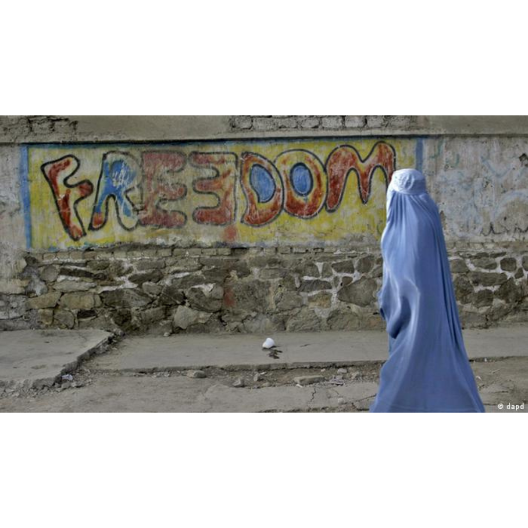 Afghanistan : Demander des comptes aux talibans pour les déclarations faites sur la protection des droits des femmes et des filles