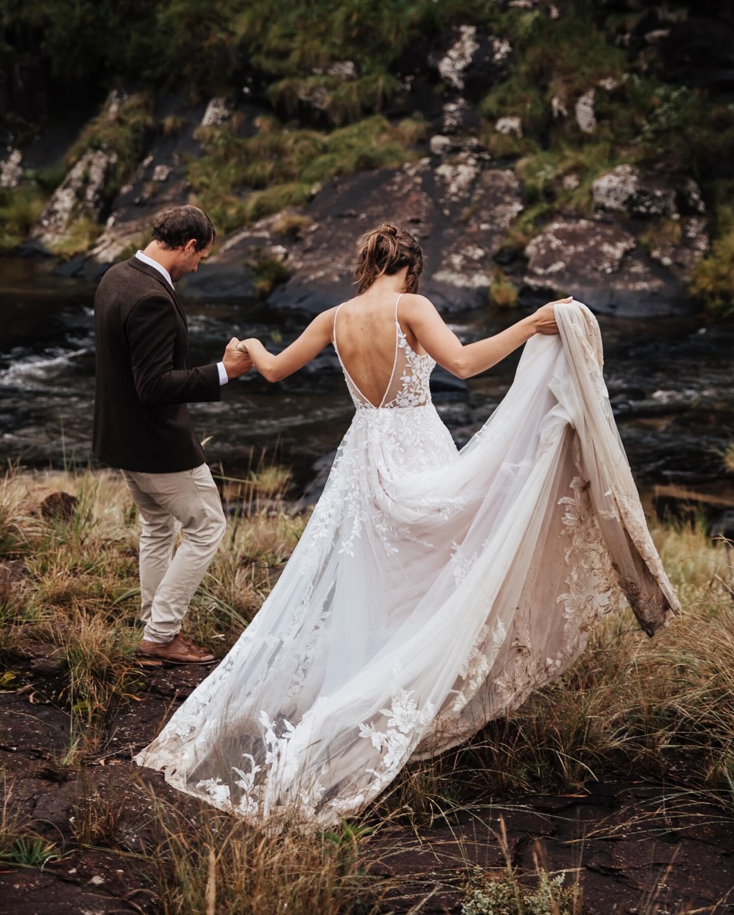 Barefoot &amp; Married 👣✨

Despite the rain - Jay &amp; Nix knocked this one out of the park and were such troopers getting wet &amp; muddy to nail this creative shoot! 

Venue - Brookfield Farm, Underberg 

@nicola.mccord 
@jay_stay17 
&bull;
&bull