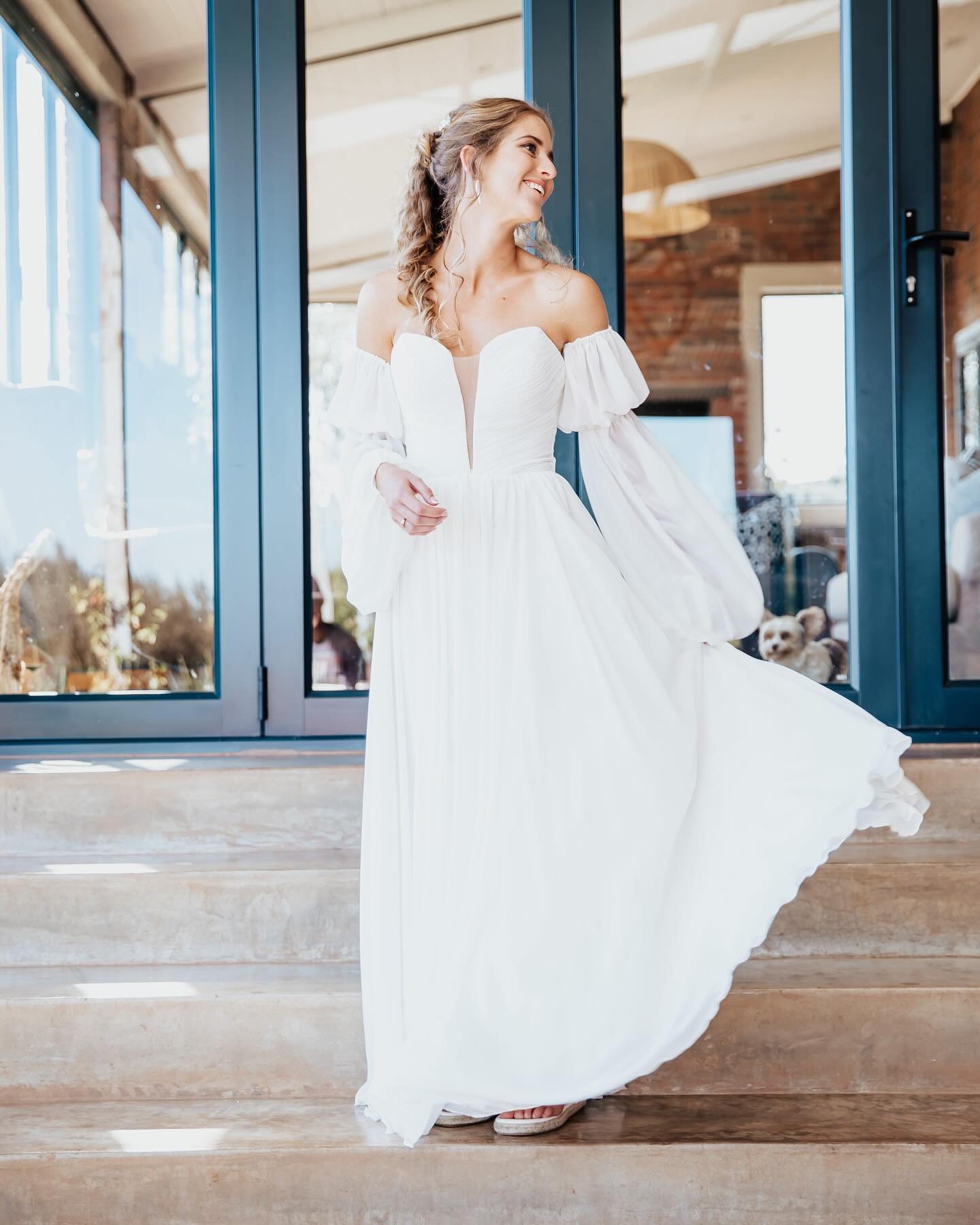 Beautiful Bianca 😍✨

&bull;
&bull;
&bull;
#weddingphotographer #groom #bride #instawedding  #bridetobe #lovestory #weddinginspiration  #marriagemeander #weddingdress #elopement #intimatewedding #dreamwedding #weddingstyle #bridalguidemagazine #under