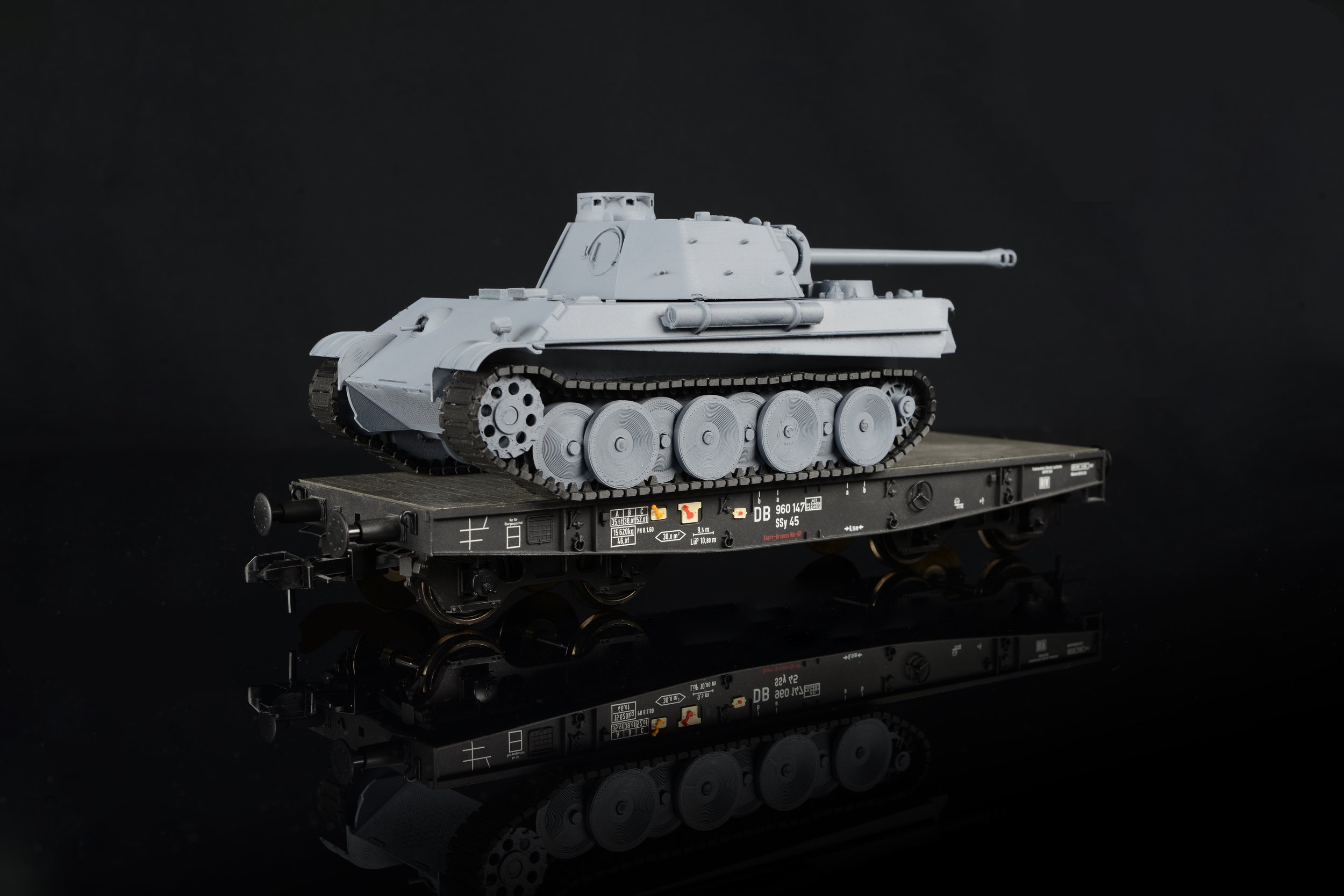 Panther Grau+SSY45.jpg