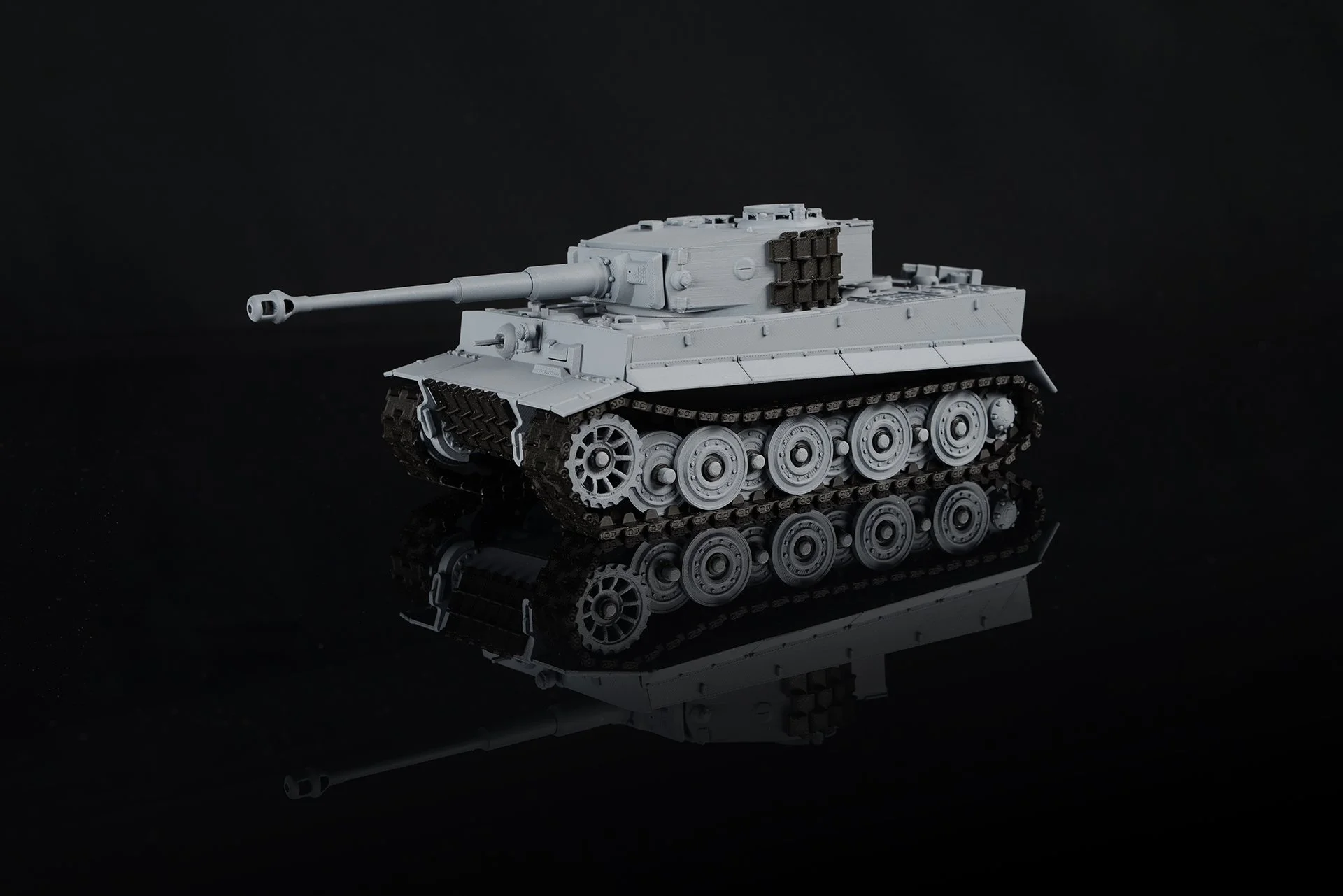 Tiger 1 Ausf. E Grau.jpg