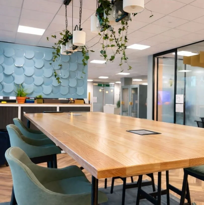 It was a pleasure to collaborate with the very talented @kvist_design on this transformational office refurb, taking it from being uninspiring to a vibrant place of work, which the team feel totally energised by and their business is booming&hellip; 
