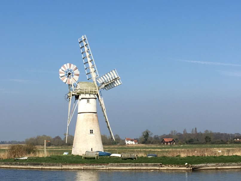 windmill-at-thurne copy.jpg