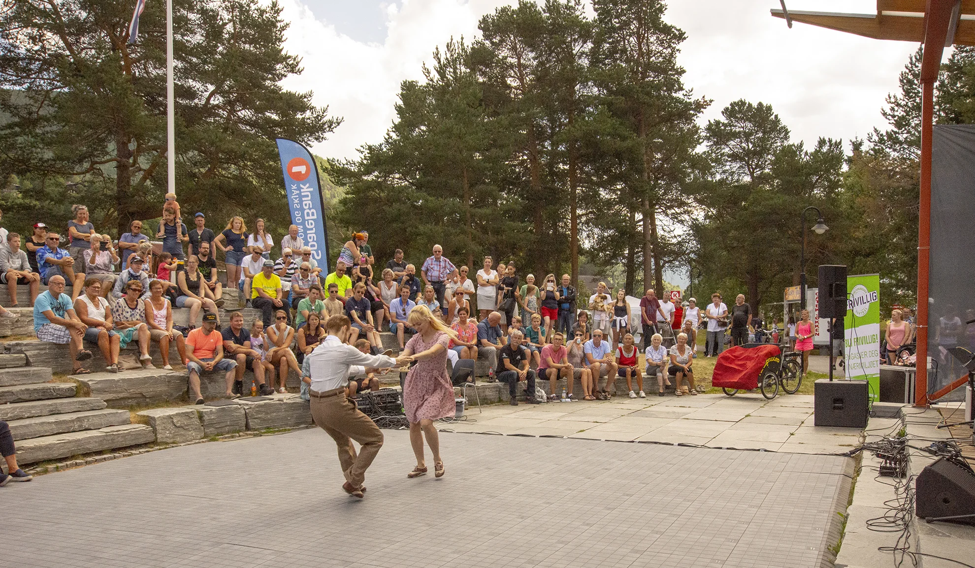 Dovrelæven og Boogie Feets Festival