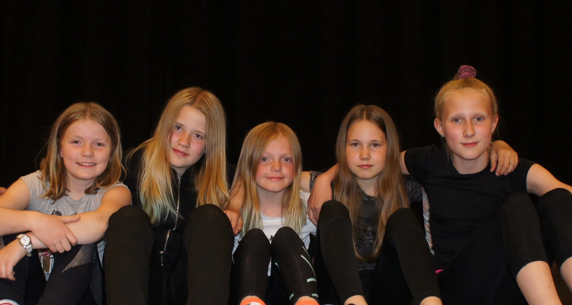 Ingrid, Maiken, Martine, Nathalie og Anna 