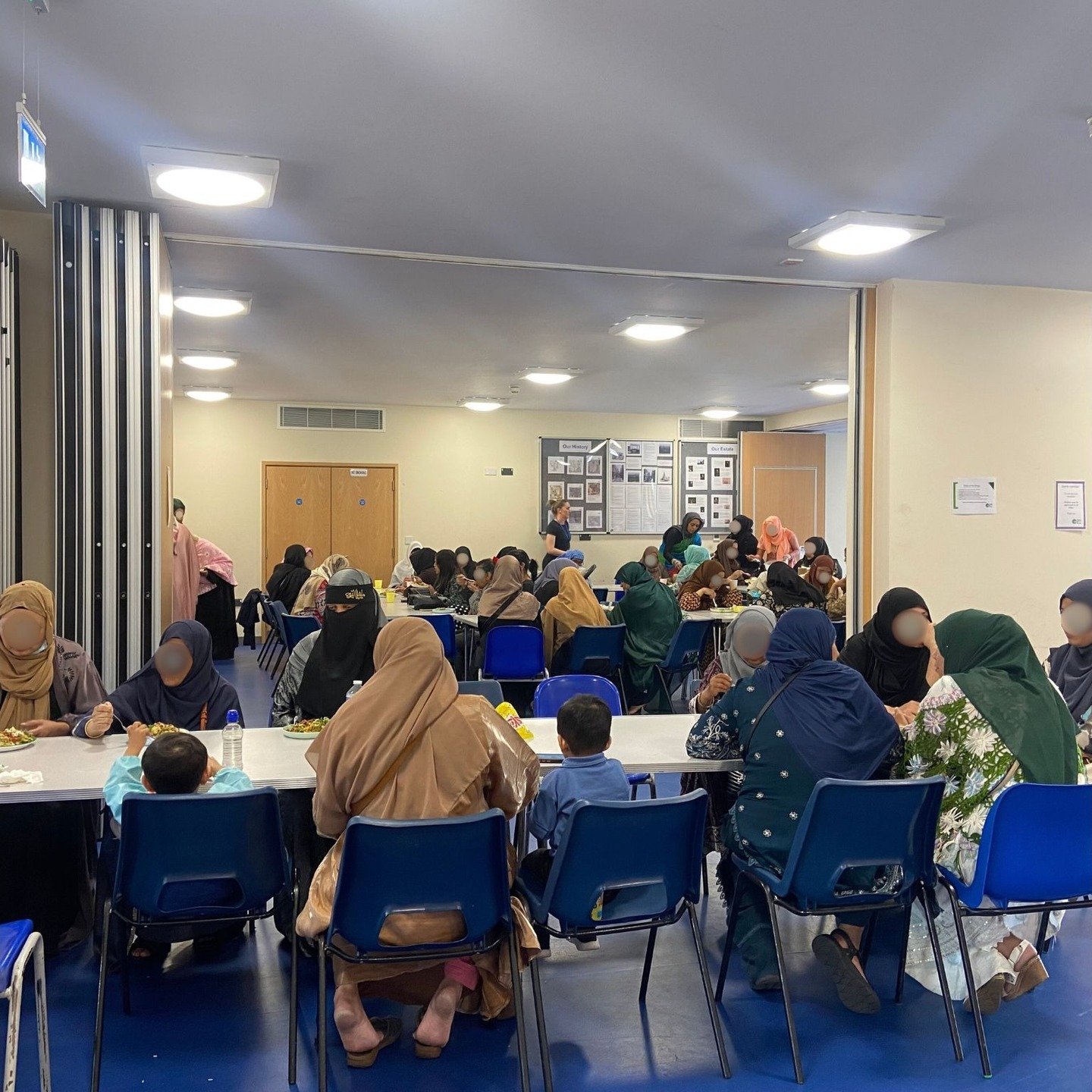🌼 Join Us Every Friday! 🌼 
🕚 11 AM &ndash; 2 PM 
📍 Collingwood Community Centre, Barnsley St, E1 5RB 

We host free drop-in sessions for women and their children, a space to play, connect, and share a meal in a warm and welcoming environment 💛 
