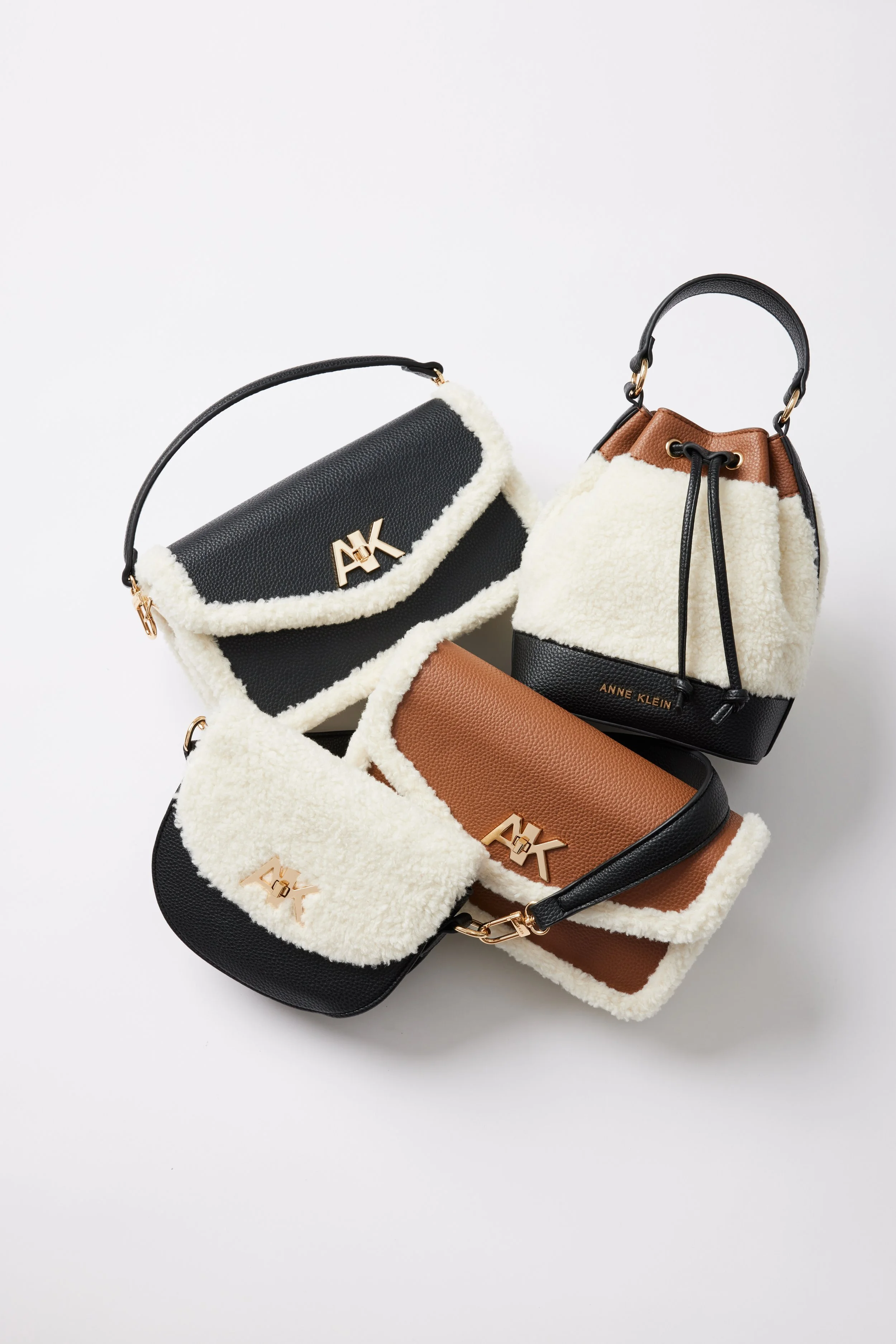 AK_2023_HANDBAGS_SHEARLING_7540.jpg