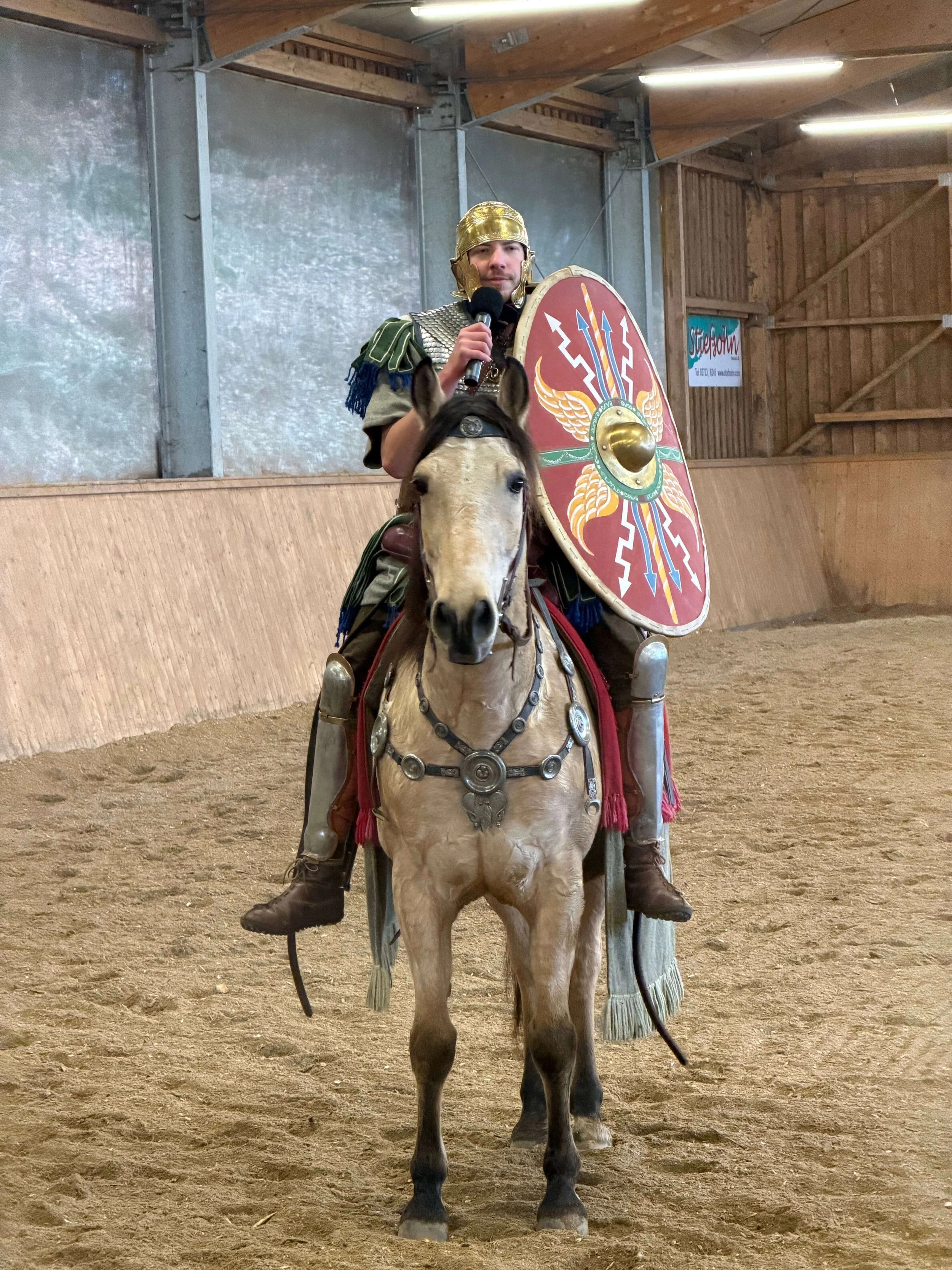 Adventreiten_ReitvereinChiron_2025_12.jpg