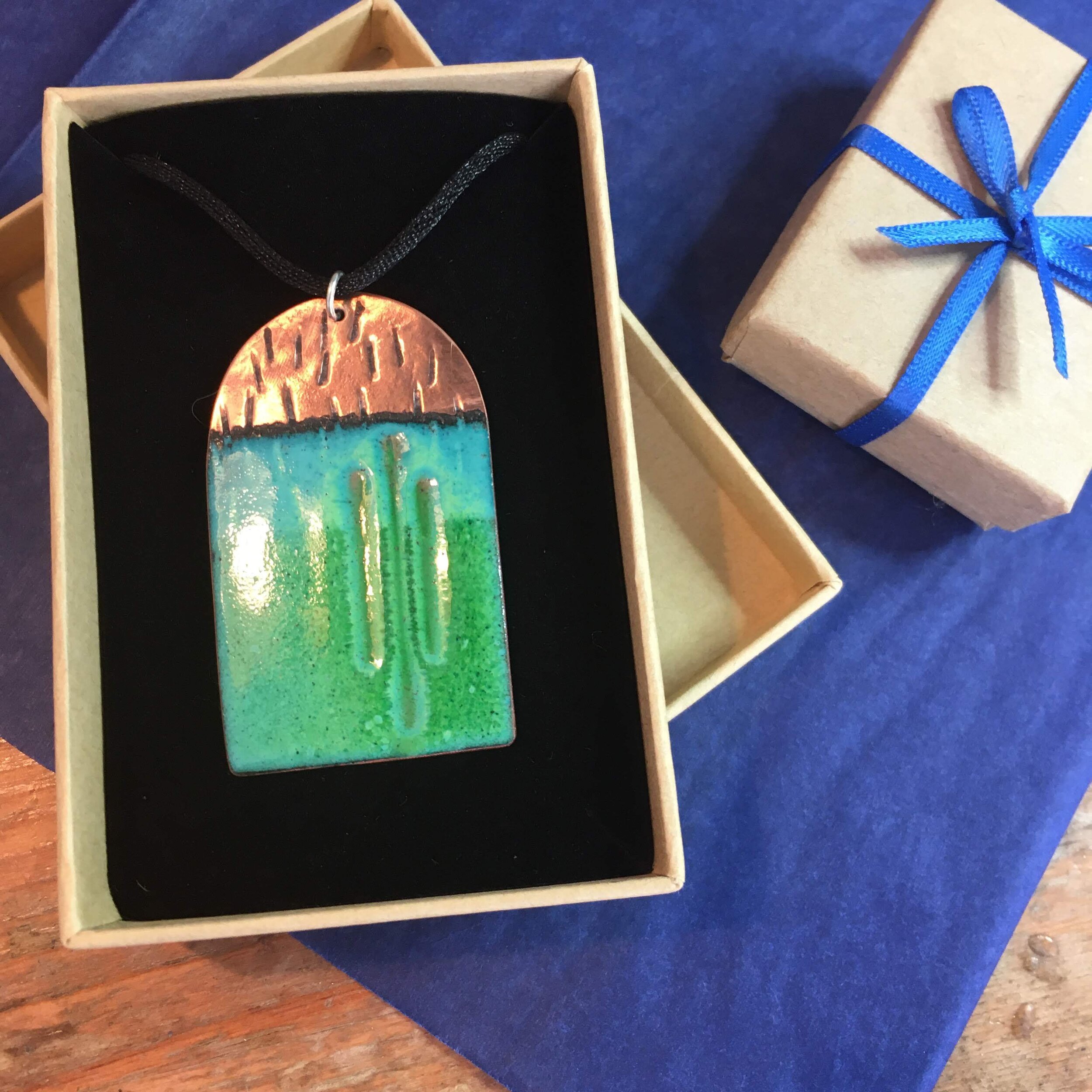 Boxed pendant.JPG