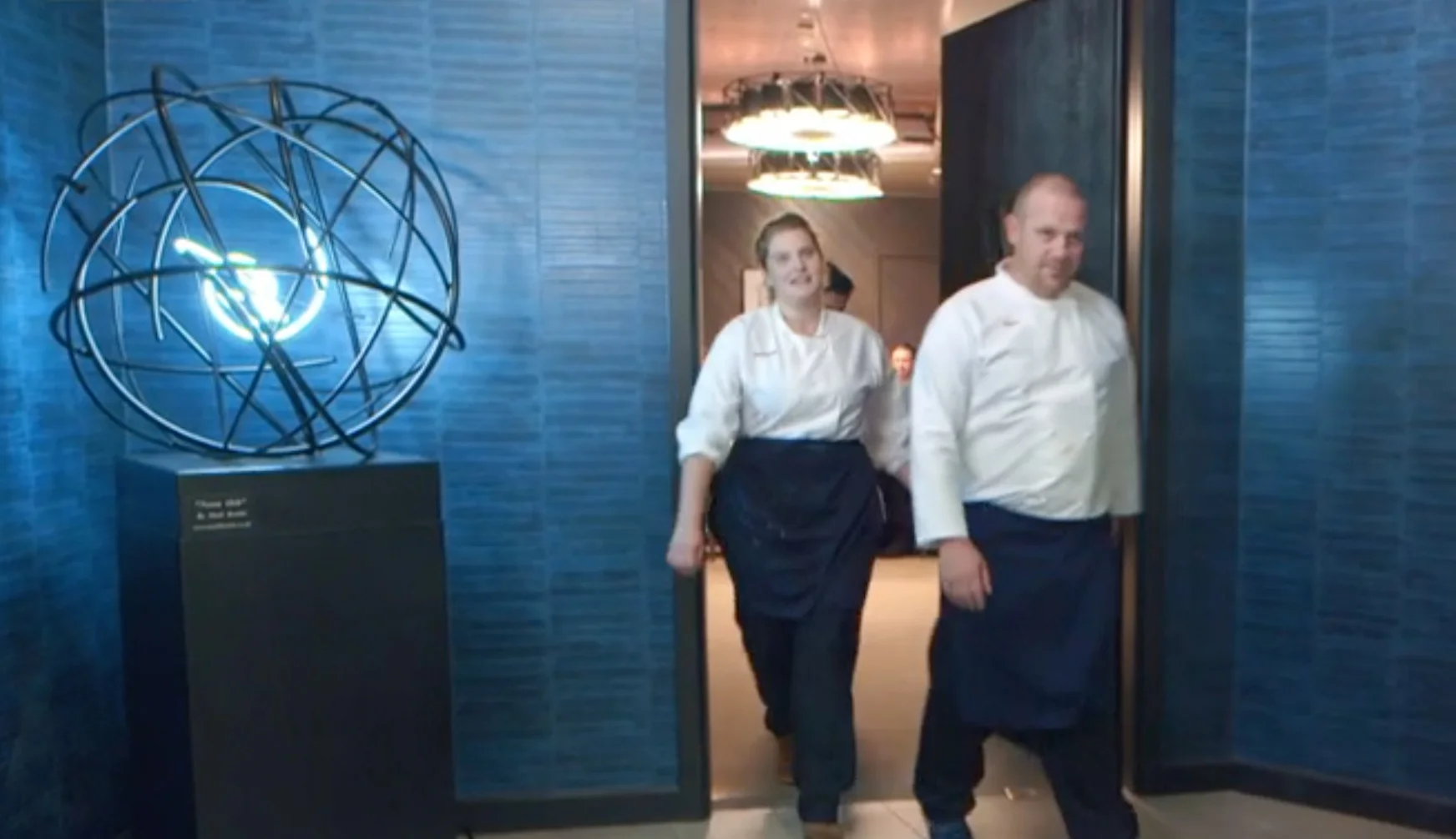 Neon Orb seen on TV during MasterChef, 2017
