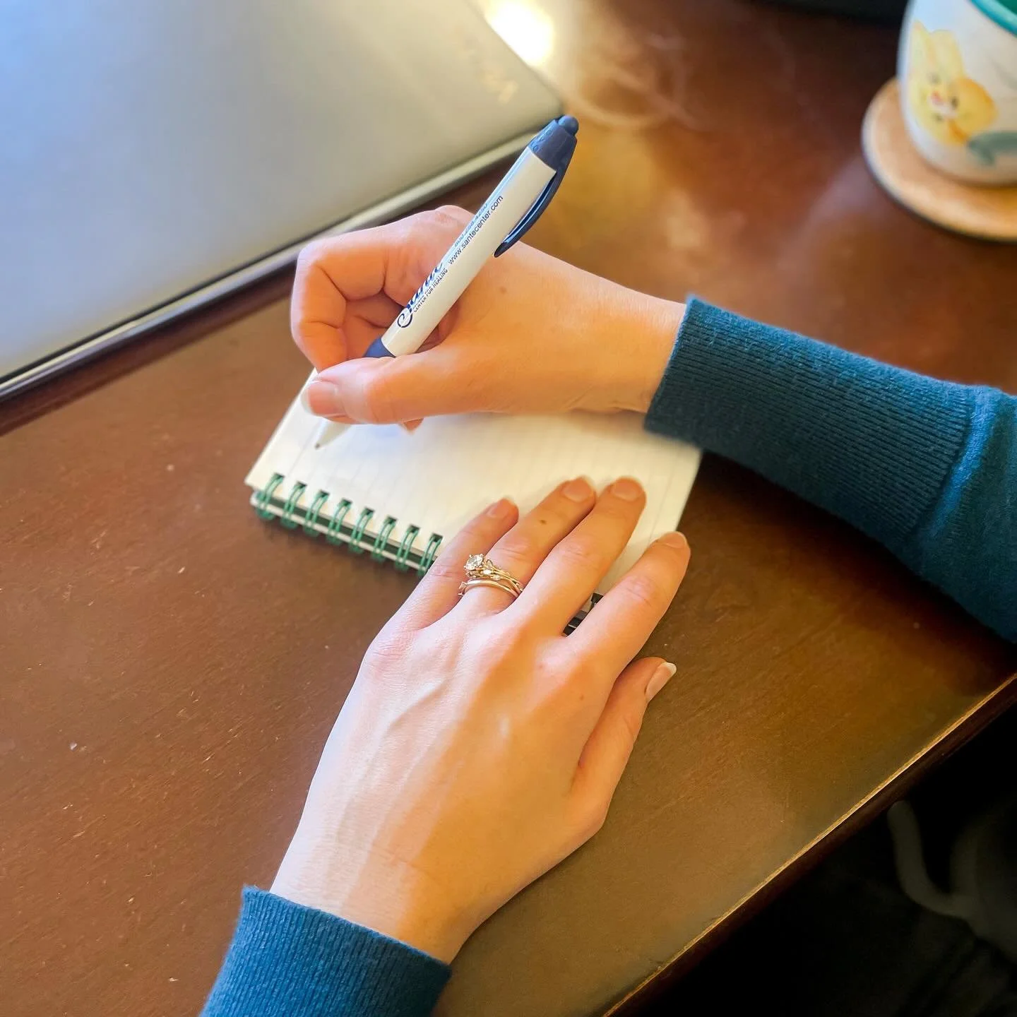 Swipe for my non-negotiable(s) as a Christian Therapist in 2026!📌

In order to have a thriving practice, I have to take care of me by including time in the Word, with community, and taking care of my health. 

What are YOUR non-negotiable(s)?