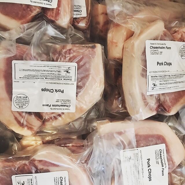 Chaseholm Pork is back in stock! Order online or come on out to the farmstore. Beef is in short supply until next weekend. Also, if you live in Brooklyn, we will come coming to you Saturday 5/23, this time for real.