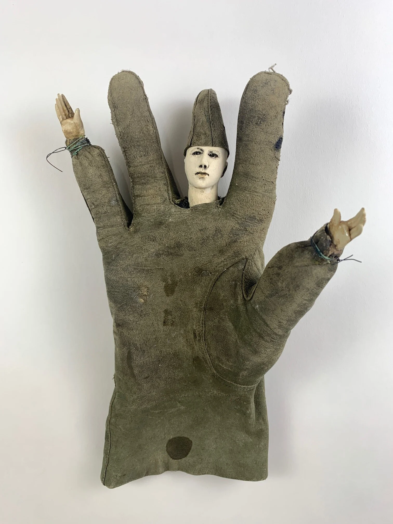 glove .jpg