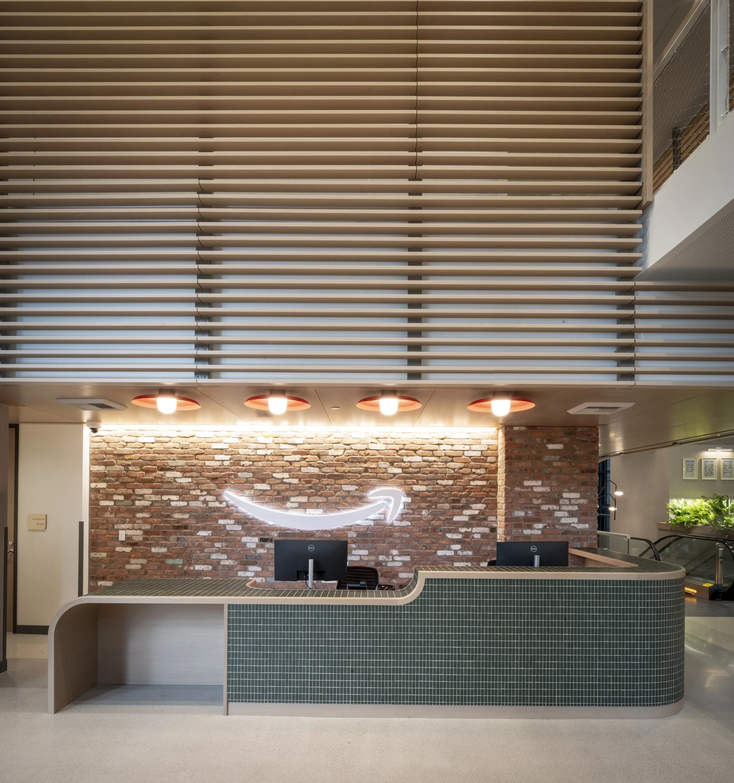 Amazon Fc Rebin Wall Amazon Blackfoot — FC STUDIO