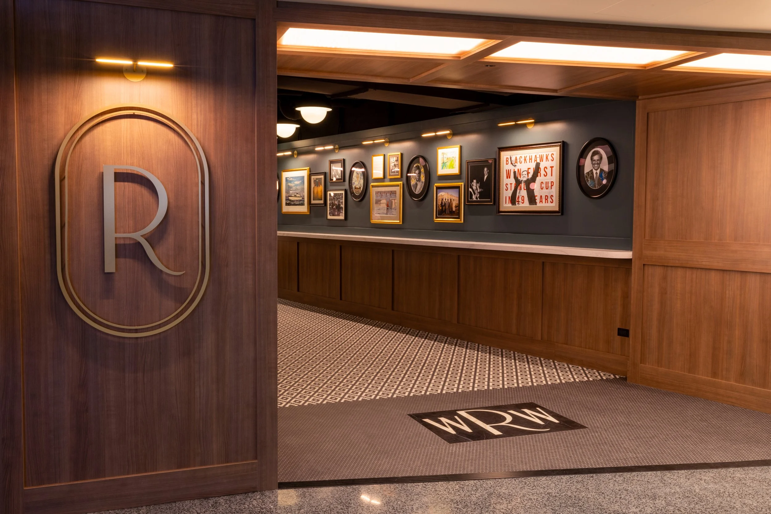 ROCKY’S BAR – United Center