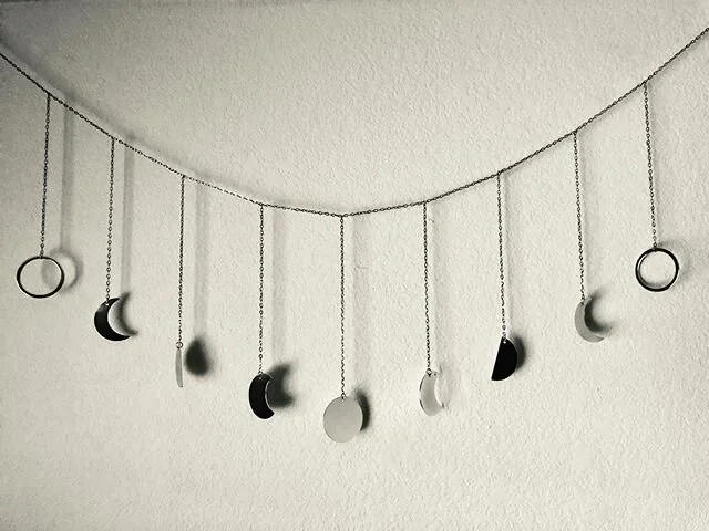 Non-grasping. Aparigraga. Day 10. .
.
.
When fear creeps, or barges, in I tend to grasp and hold extra tight. I don&rsquo;t want my precious things and accomplishments and people and ways of life to ever go away or change, dammit! My dear, sweet ego,