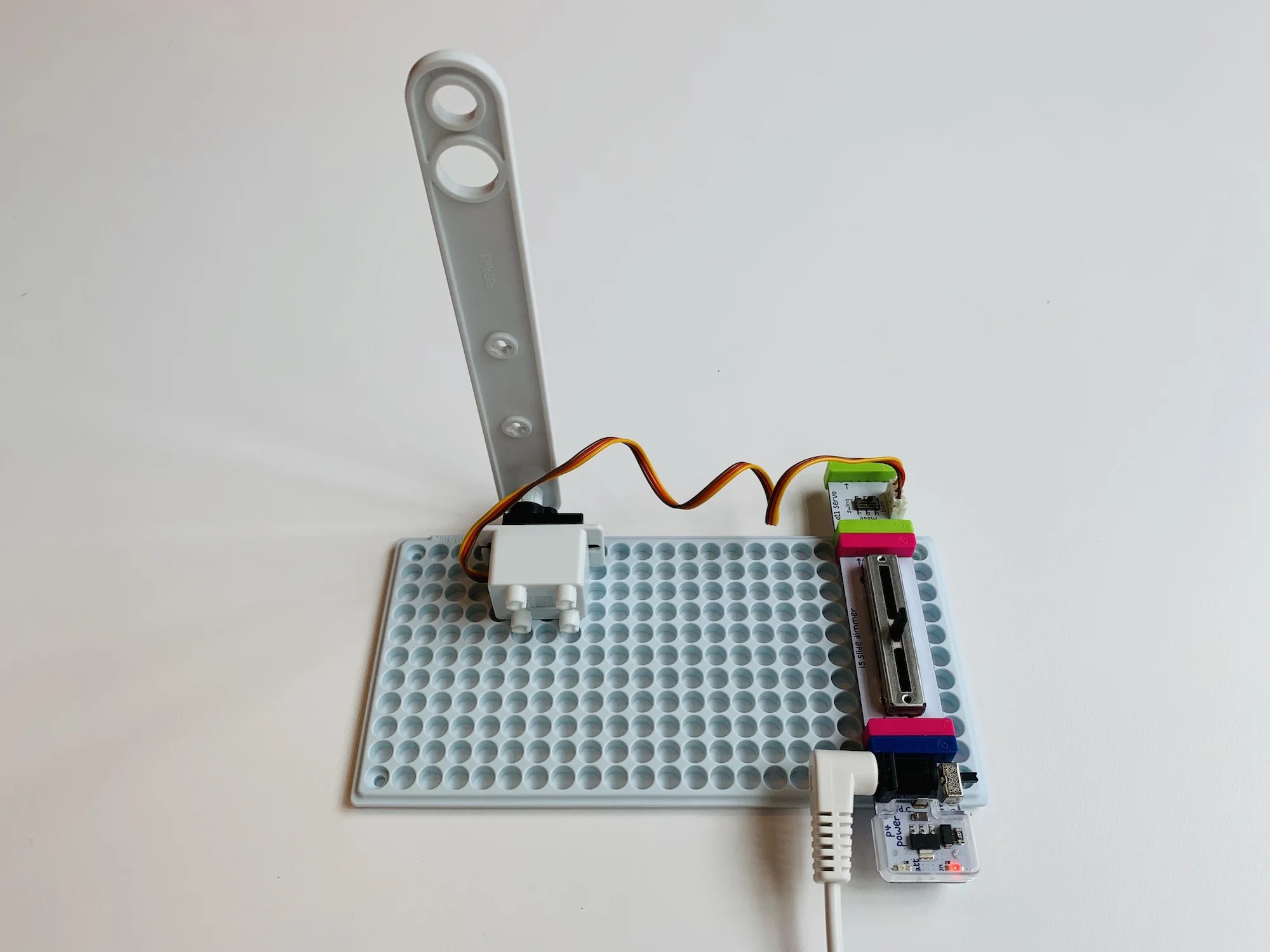 Step 7: Press the mechanical arm onto the Servo Bit