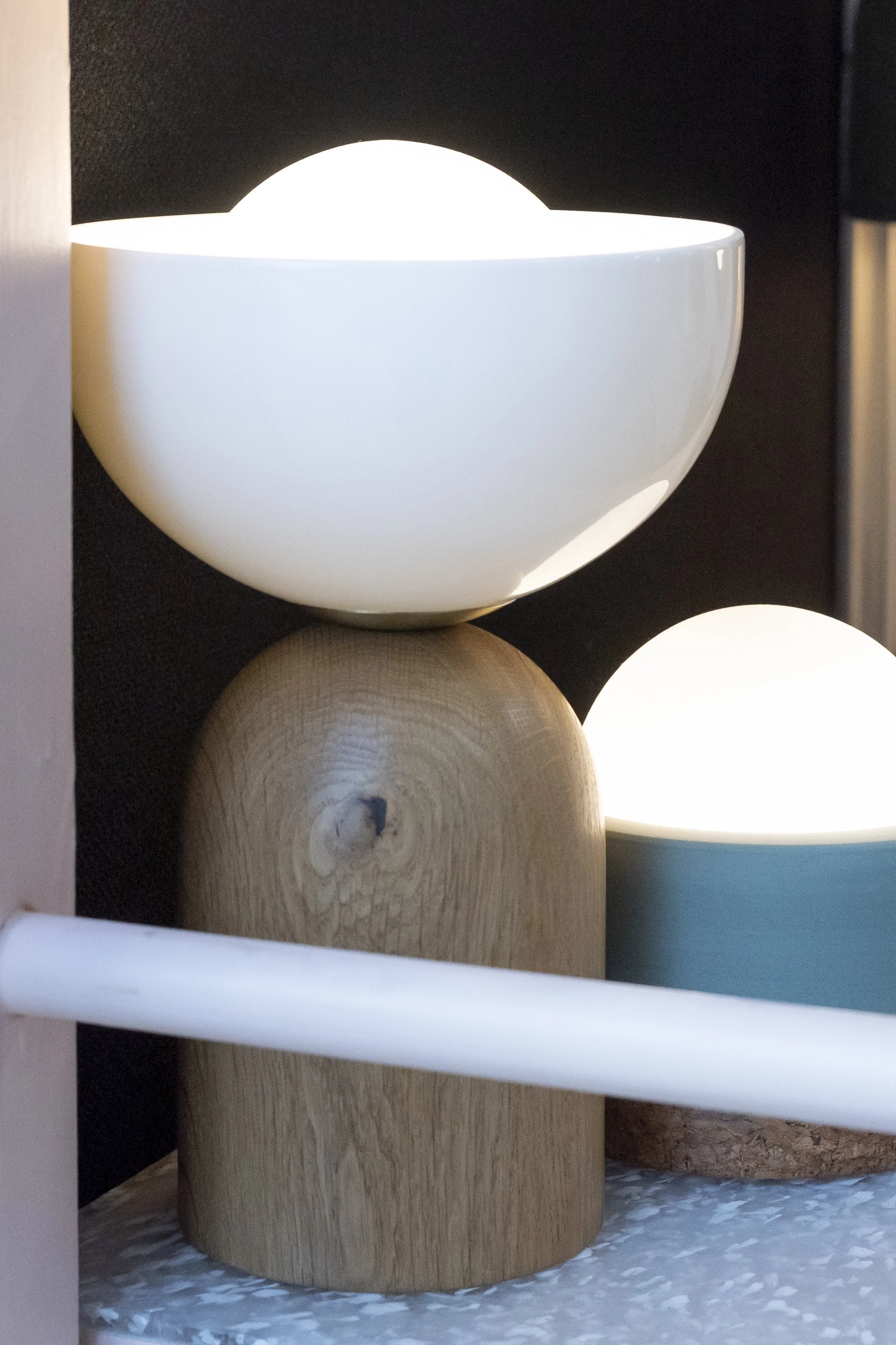 White dome table lamp on a wooden base_SPARK & BELL