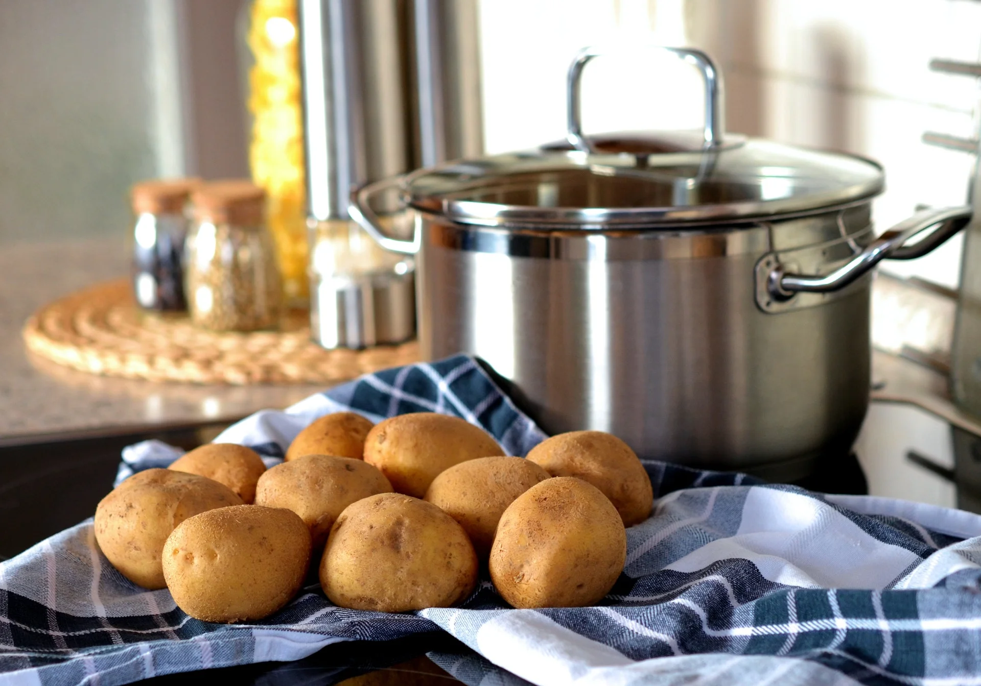 container-cook-cooking-45247.jpg