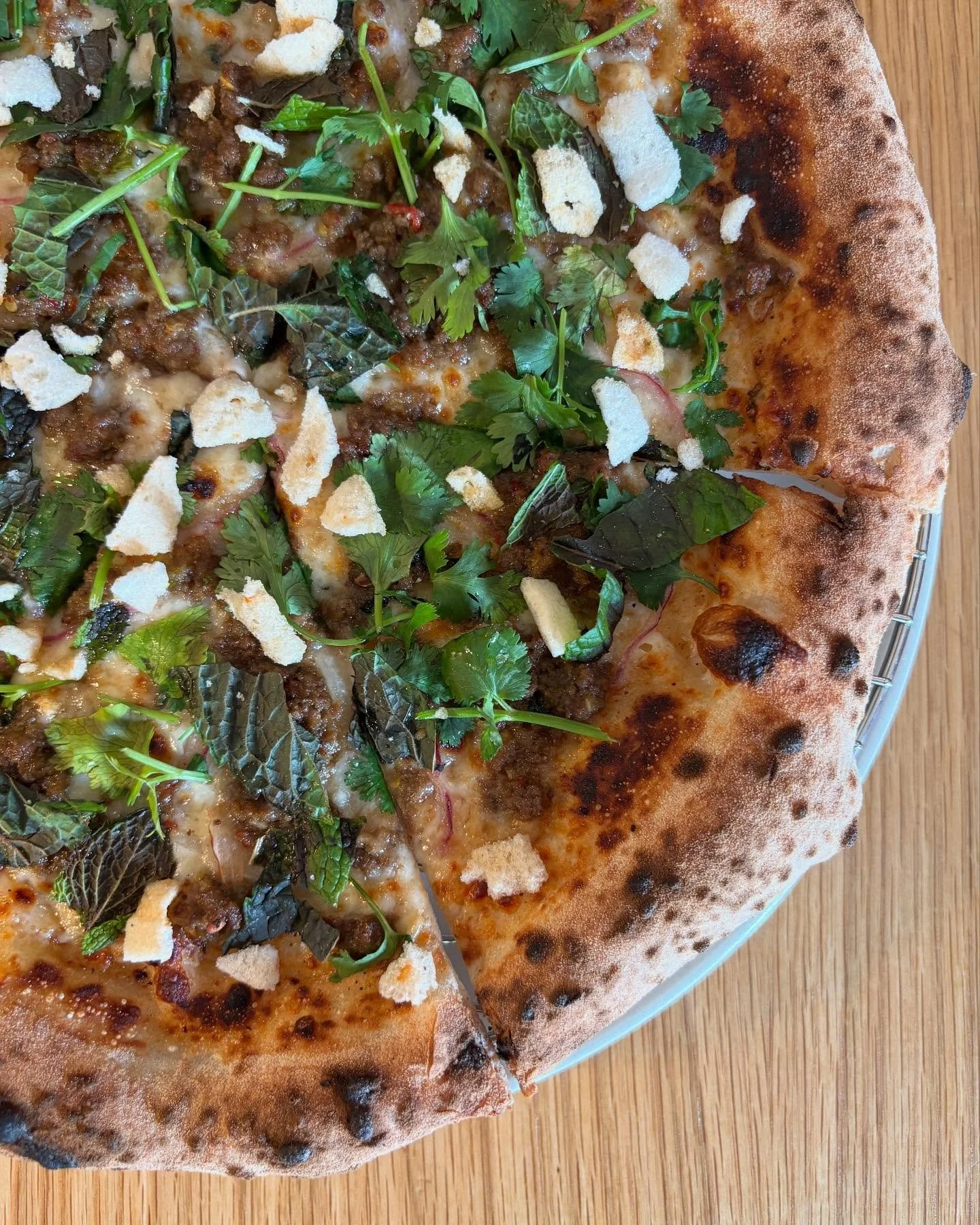 Did you know? The Thai Beef Pizza is here to stay! It&rsquo;s been such a hit and a crowd favorite, we just had to keep it on the menu 🙌🏼 Savory, bold, and packed with flavor&mdash;if you haven&rsquo;t tried it yet, now&rsquo;s the time ;)

// Thai