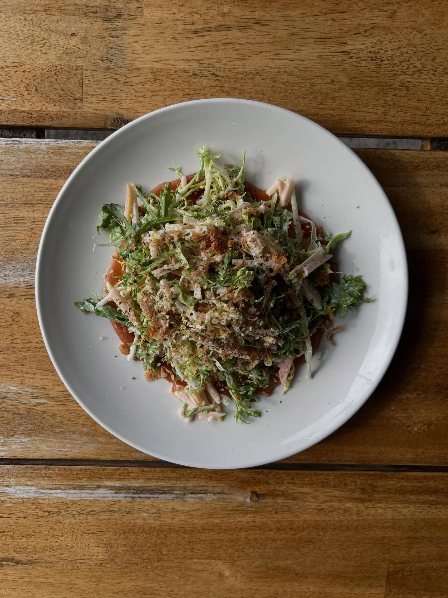 🍎 New Apple Yuzu Salad 🥗

Fresh, bright, and perfectly balanced &mdash; this one&rsquo;s for the fall feels 🍂

// @kiyokawafamilyorchards apples, fris&eacute;e, miso yuzu dressing, apple butter, furikake, crispies
*contains sesame, gluten, eggs

S