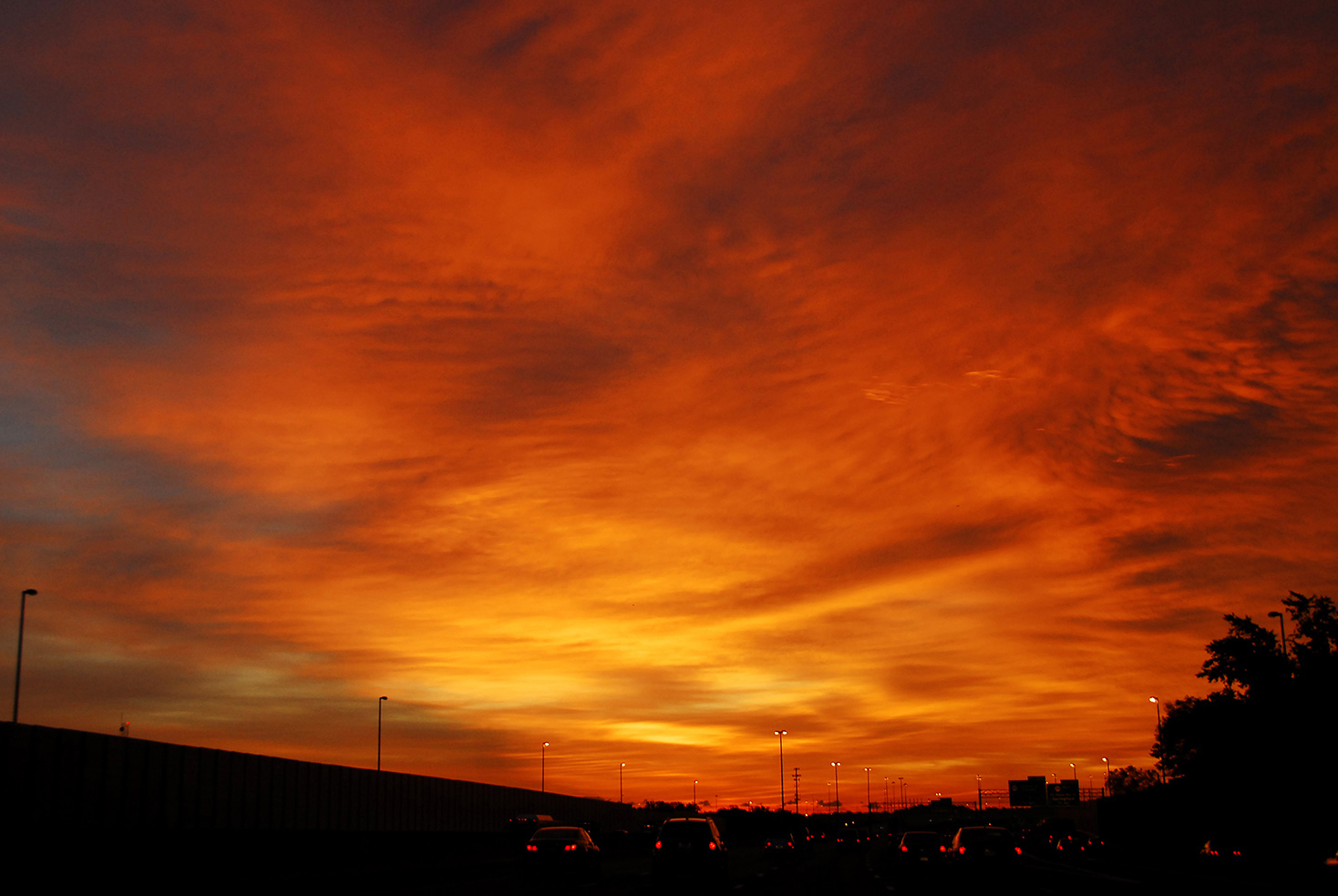 Sunset_Commute_I-495_Capital_Beltway_Alexandria_Virginia.jpg