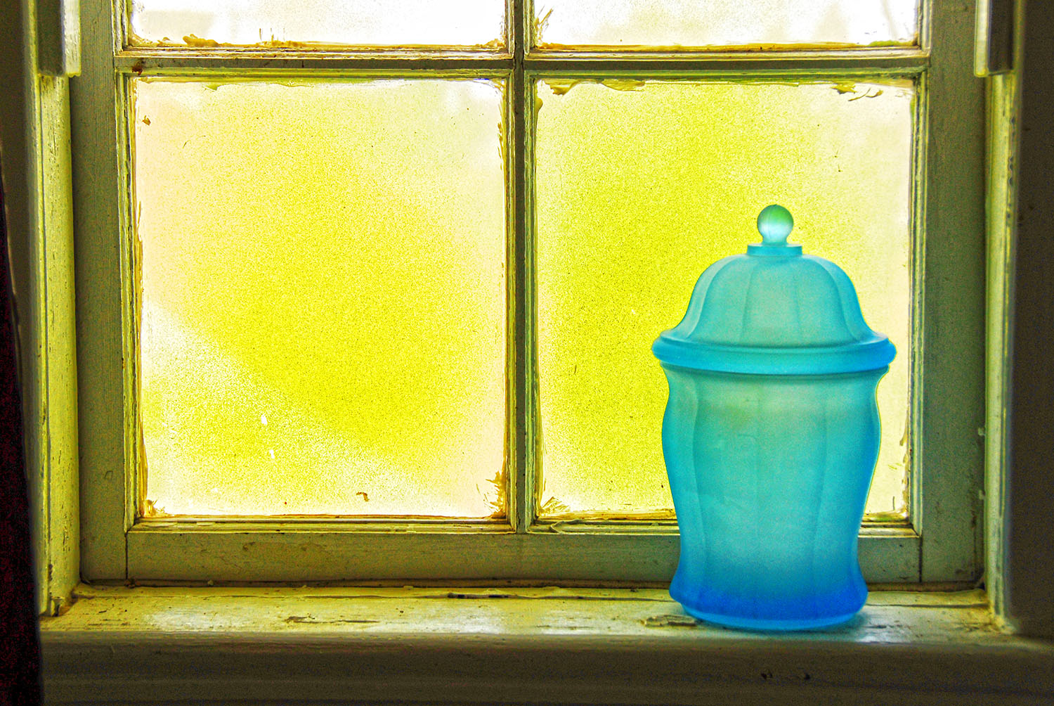 Antique_Glass_Jar_Turquoise_Yellow_Window_Decor.jpg