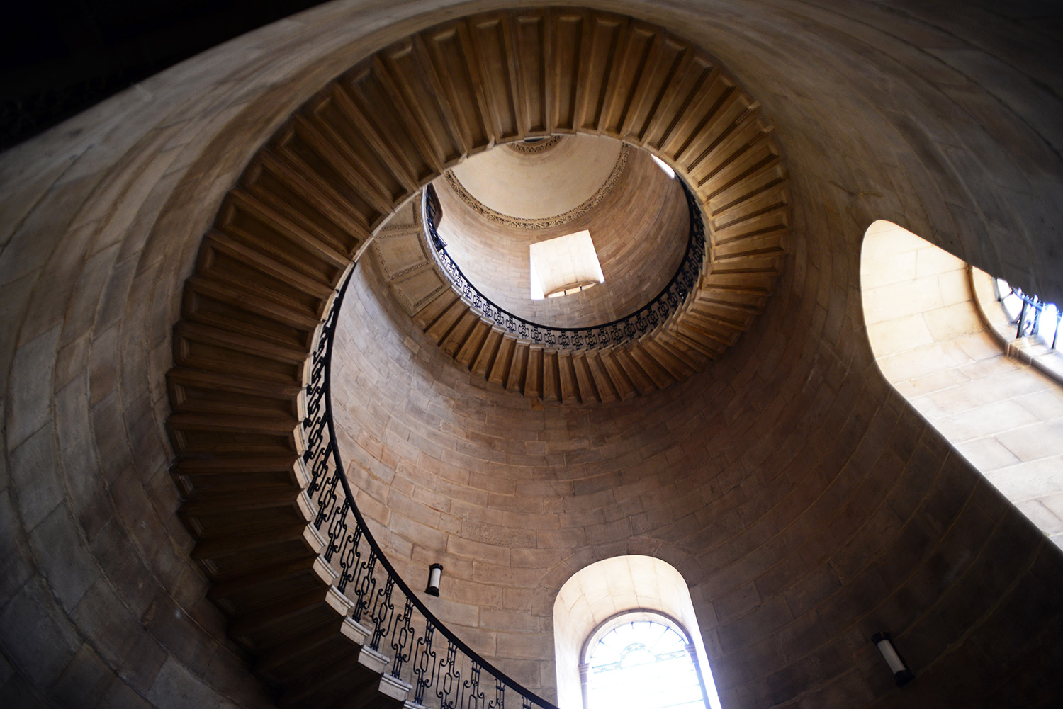 Saint_Pauls_Cathedral_Church_Interior_Spiral_Marble_Stairs_London, England.jpg