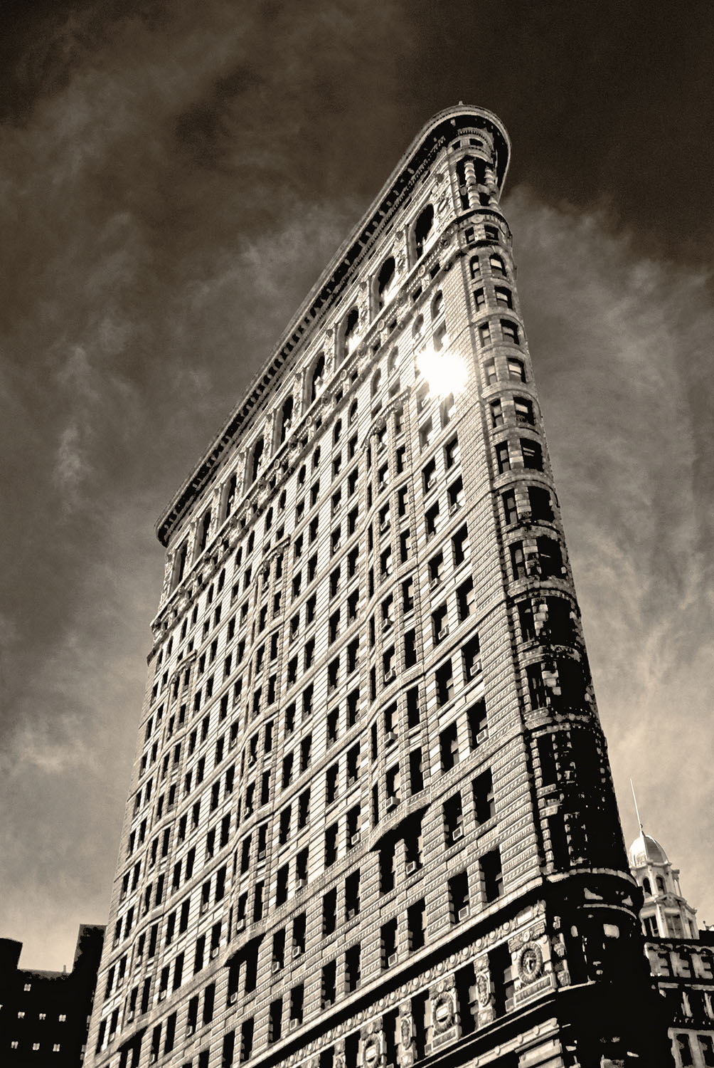 Flatiron_Building_Iconic_Skyscraper_Tourism_5th_Avenue_Triangle_Manhattan_New_York_City.jpg