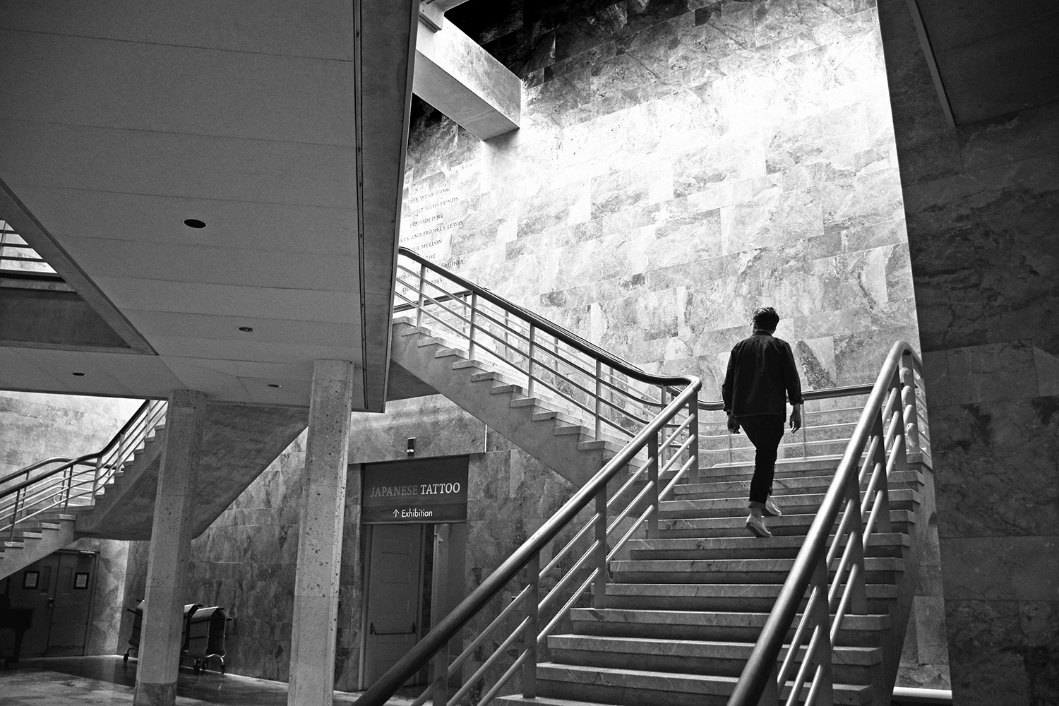 Virginia_Museum_of_Fine_Arts_Exhibitions_Interior_Steps_Black-and-White_RVA_Richmond.jpg