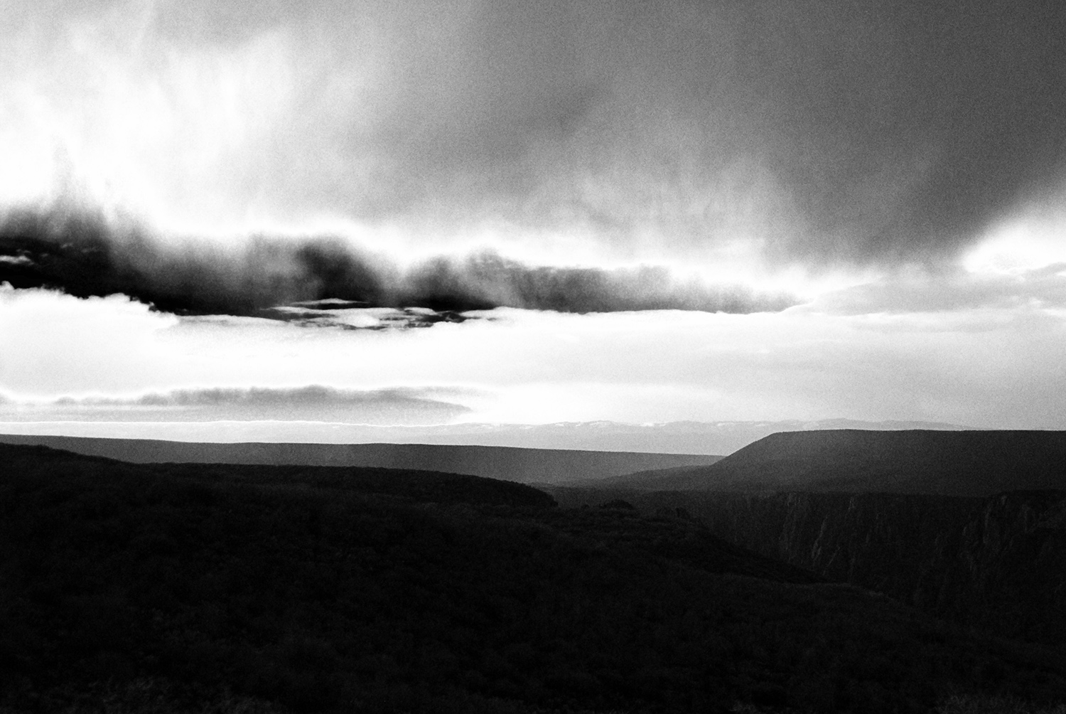 Sunset_Clouds_Dramatic_Colorado_Black-and-White.jpg