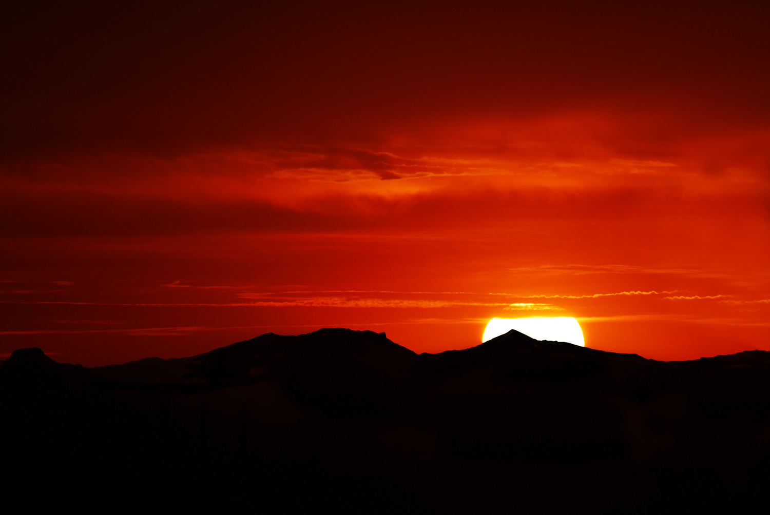 Sunset_Orange_McDowell_Sonoran_Preserve_Mountains_Silhouette_Scottsdale_Arizona.jpg