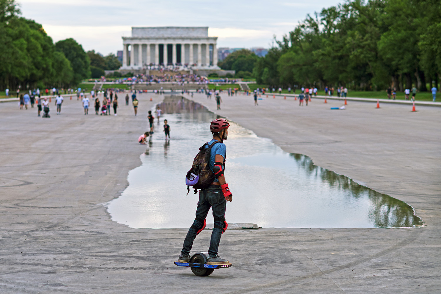 Lincoln_Memorial_Reflecting_Pool_Drained_Tourism_Sightseeing_Hoverboard_Onewheel_Washington_DC.jpg